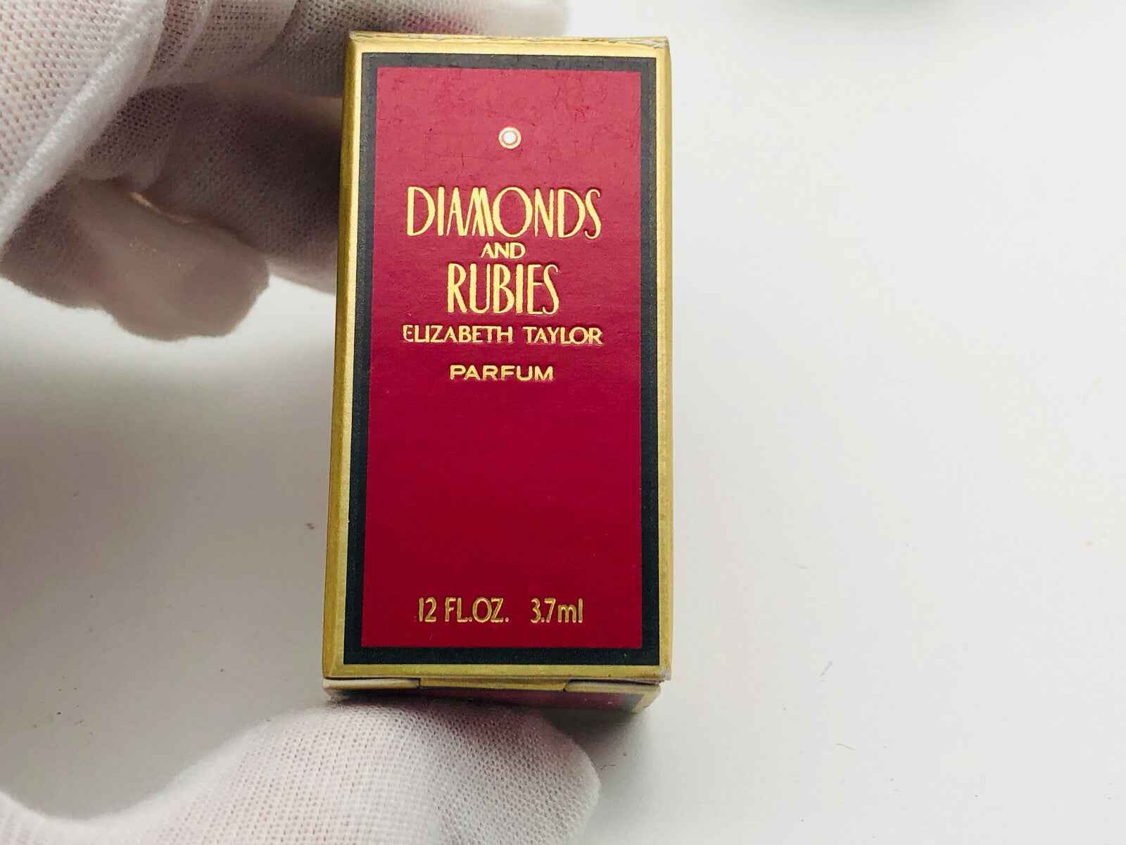 ELIZABETH TAYLOR DIAMONDS EMERALDS RUBIES SHAPPIRES VINTAGE PURE PERFUME EXTRAIT