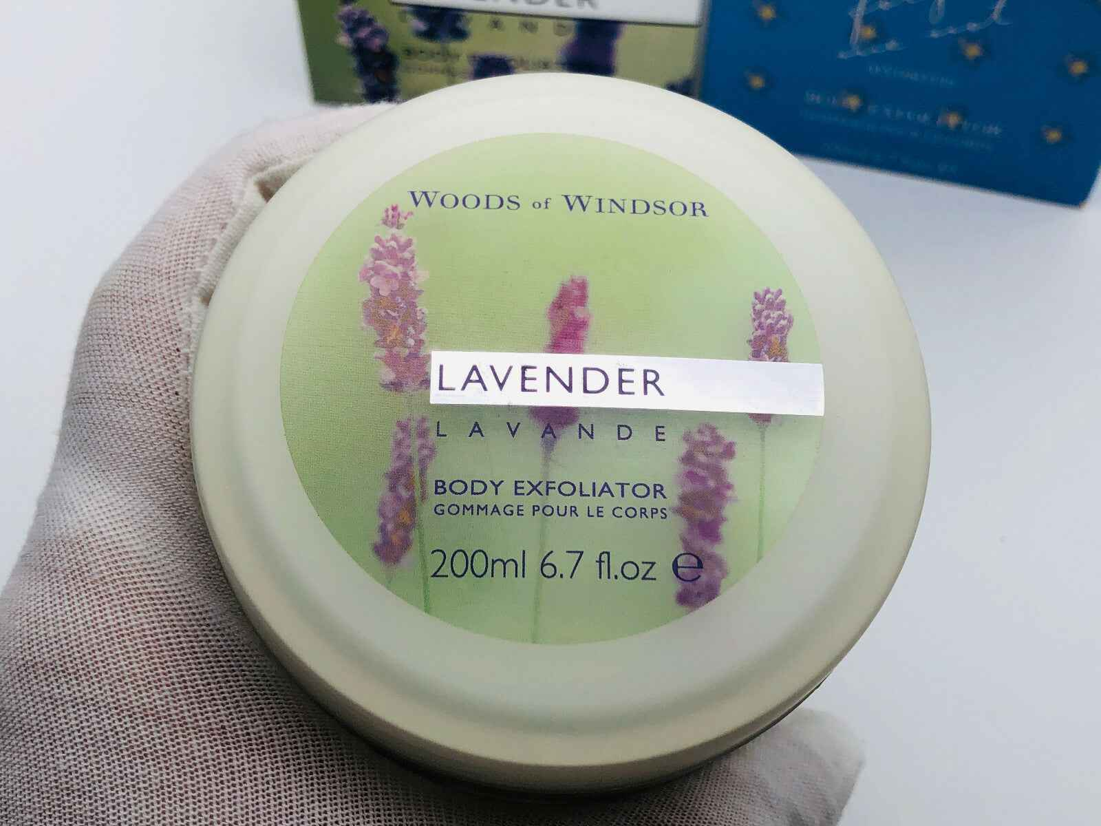 2x WOODS OF WINDSOR body exfoliator lavender & forget me not 200 ml MYOSOTIS
