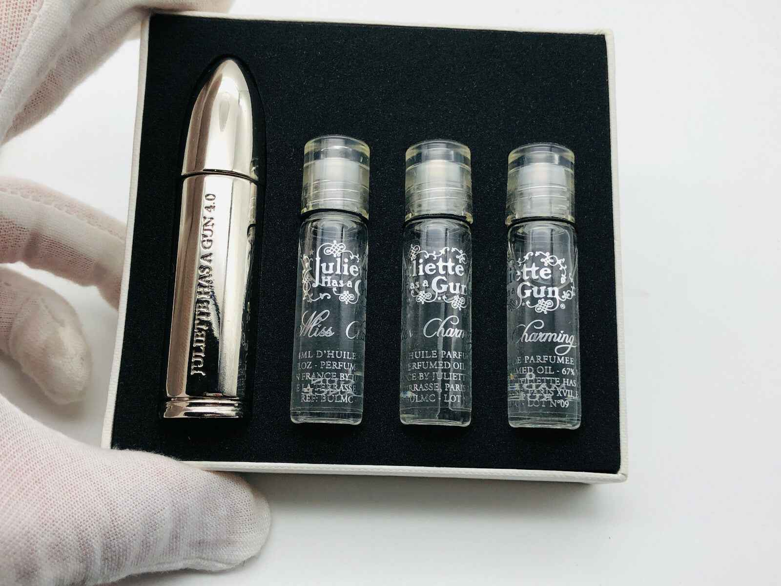 JULIETTE HAS A GUN MISS CHARMING PURSE BULLET CONCENTRATED OIL PROFUMO DE SAC