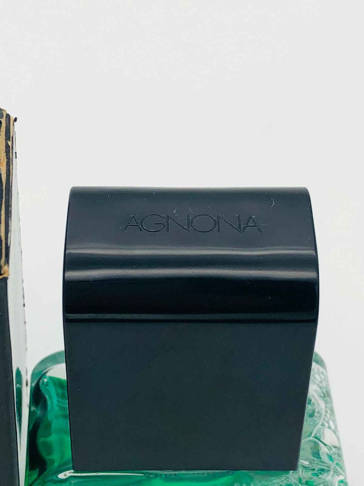 Scatola di profumo AGNONA Uomo Vintage dal design elegante e raffinato