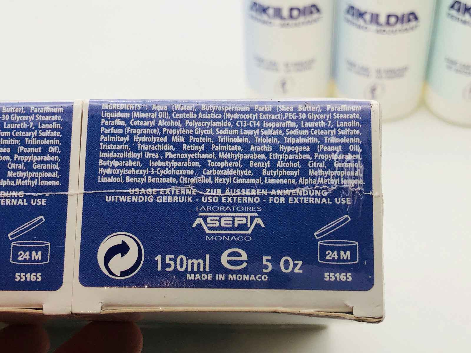 Scatola di prodotto Akildia Piede Diabetico da 150ml con ingredienti e istruzioni per l'uso esterno