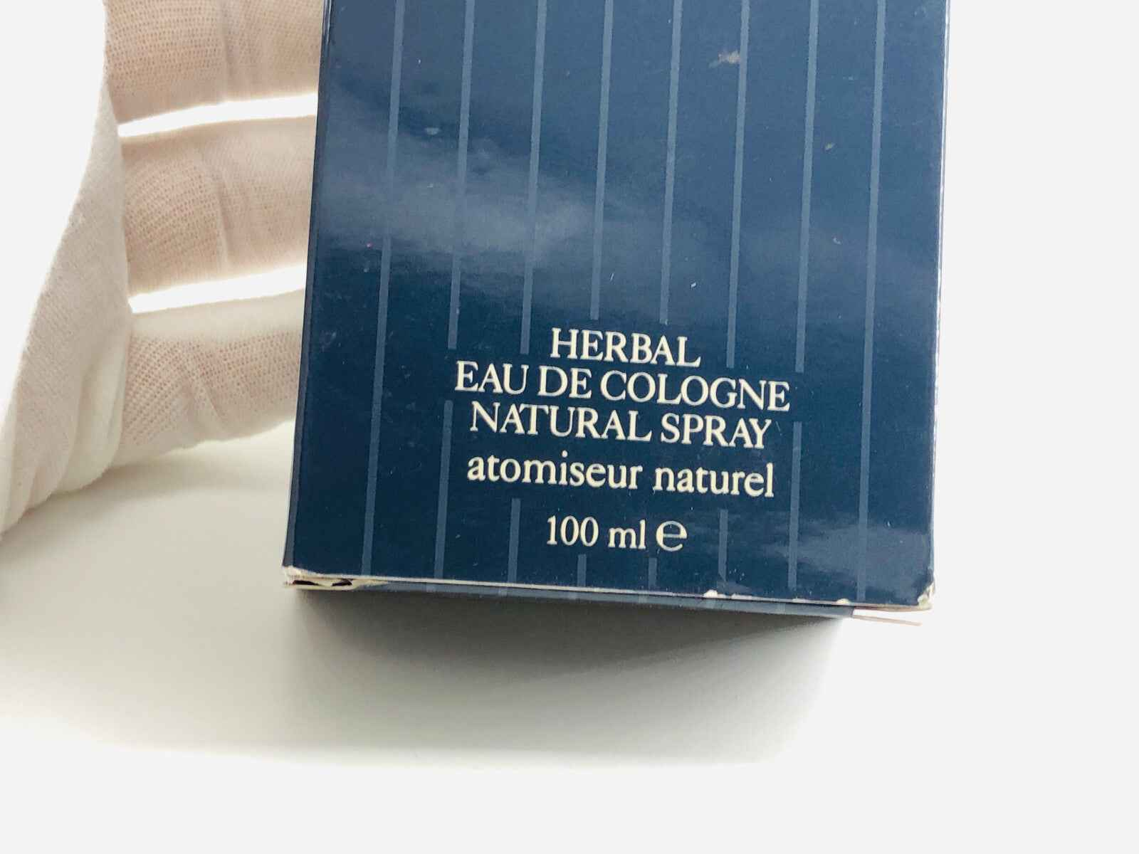 Flacone di Aramis 900 Herbal Vintage Eau de Cologne da 100 ml con spray naturale