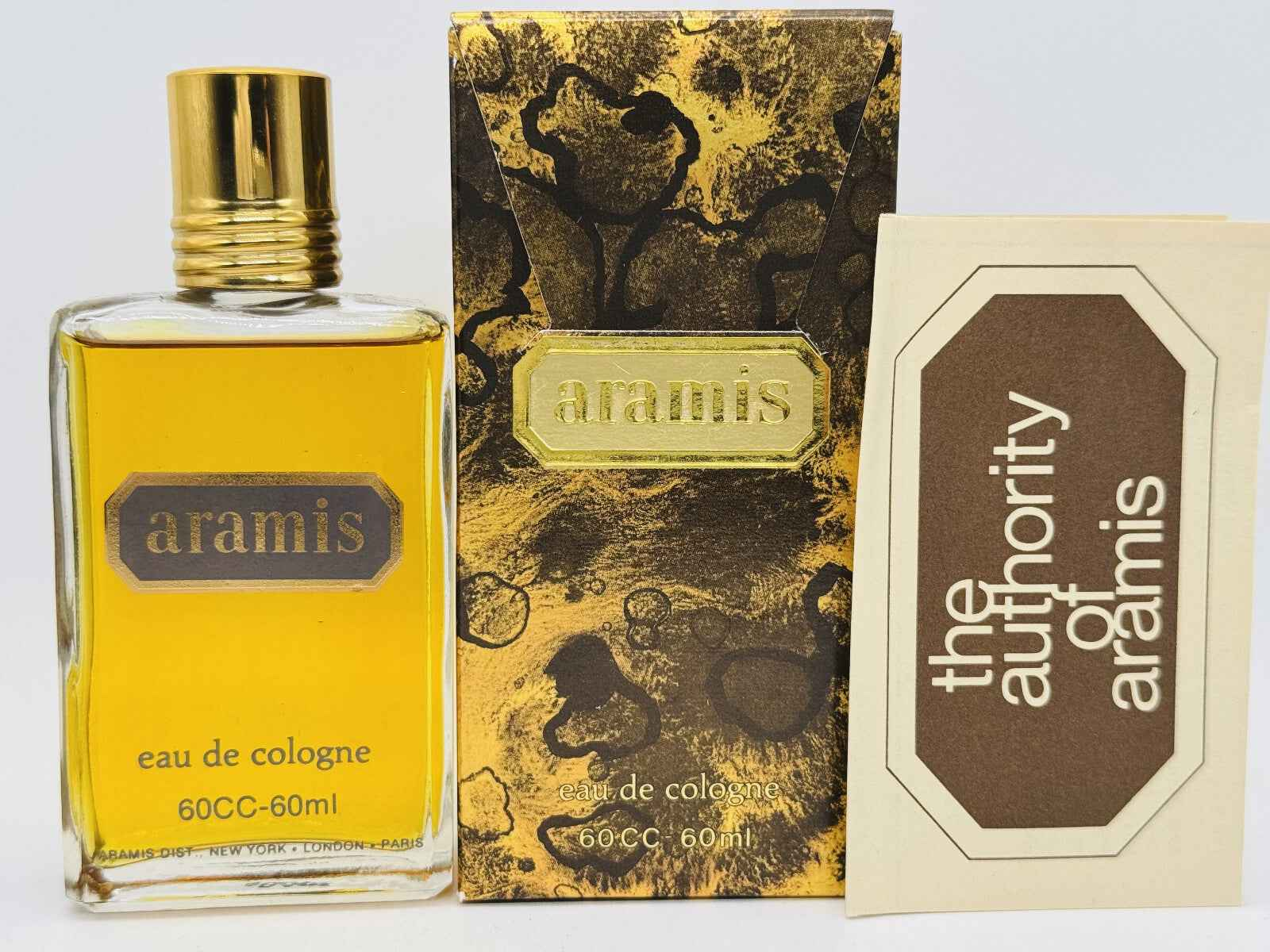 Profumo Aramis Cologne Vintage in flacone da 60ml con scatola decorativa e libretto informativo