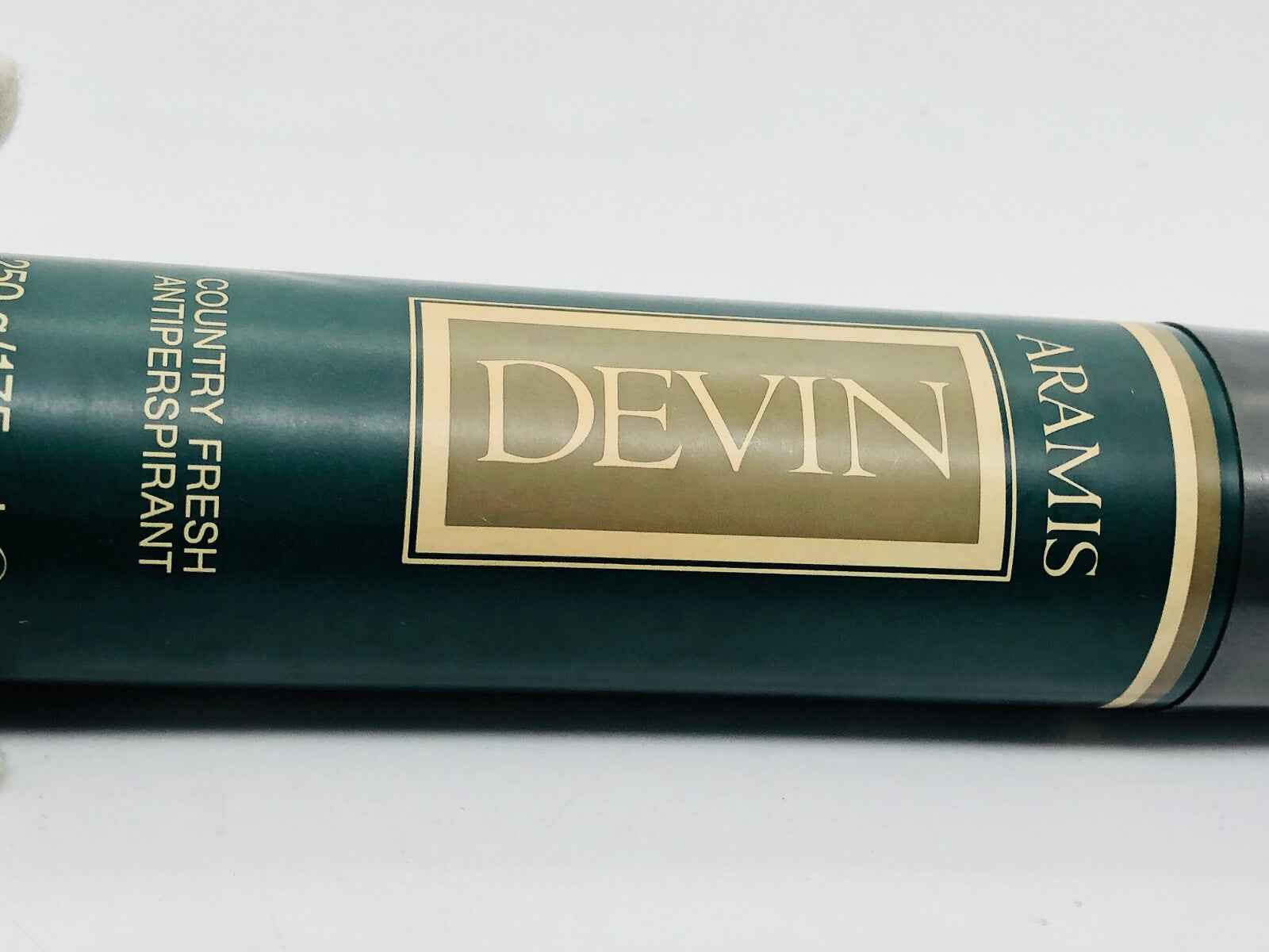 Deodorante Aramis Devin Country Fresh in confezione elegante per una freschezza duratura