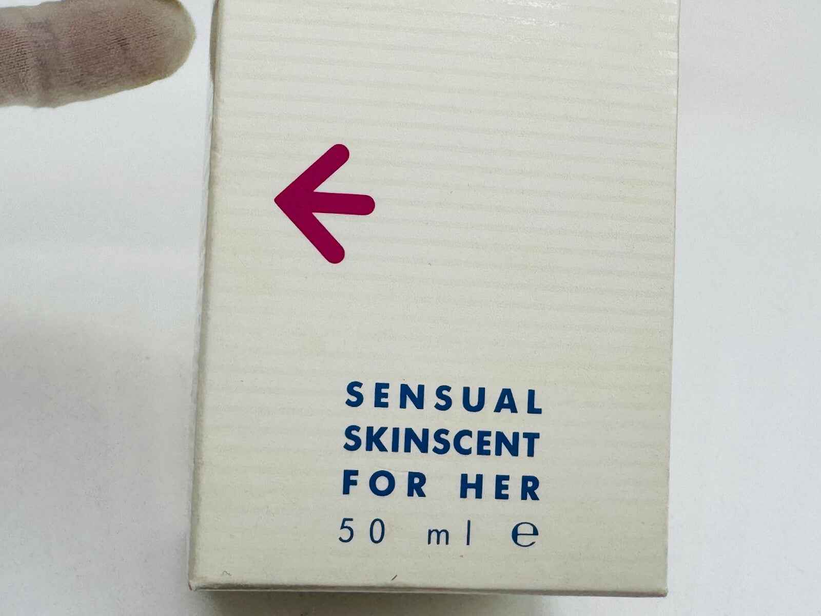 Confezione del profumo vintage Aramis New West Profumo Vintage da 50 ml con design elegante e raffinato