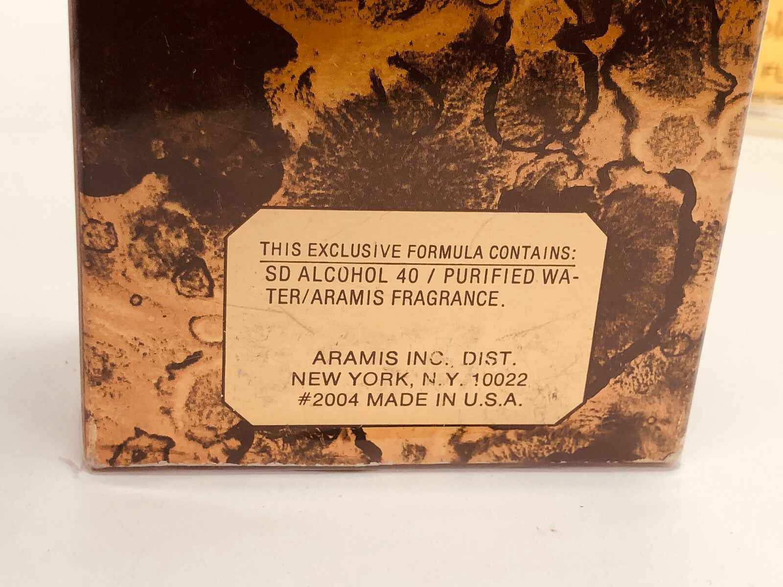 Scatola di Profumo Aramis Cologne Vintage con ingredienti e dettagli del prodotto