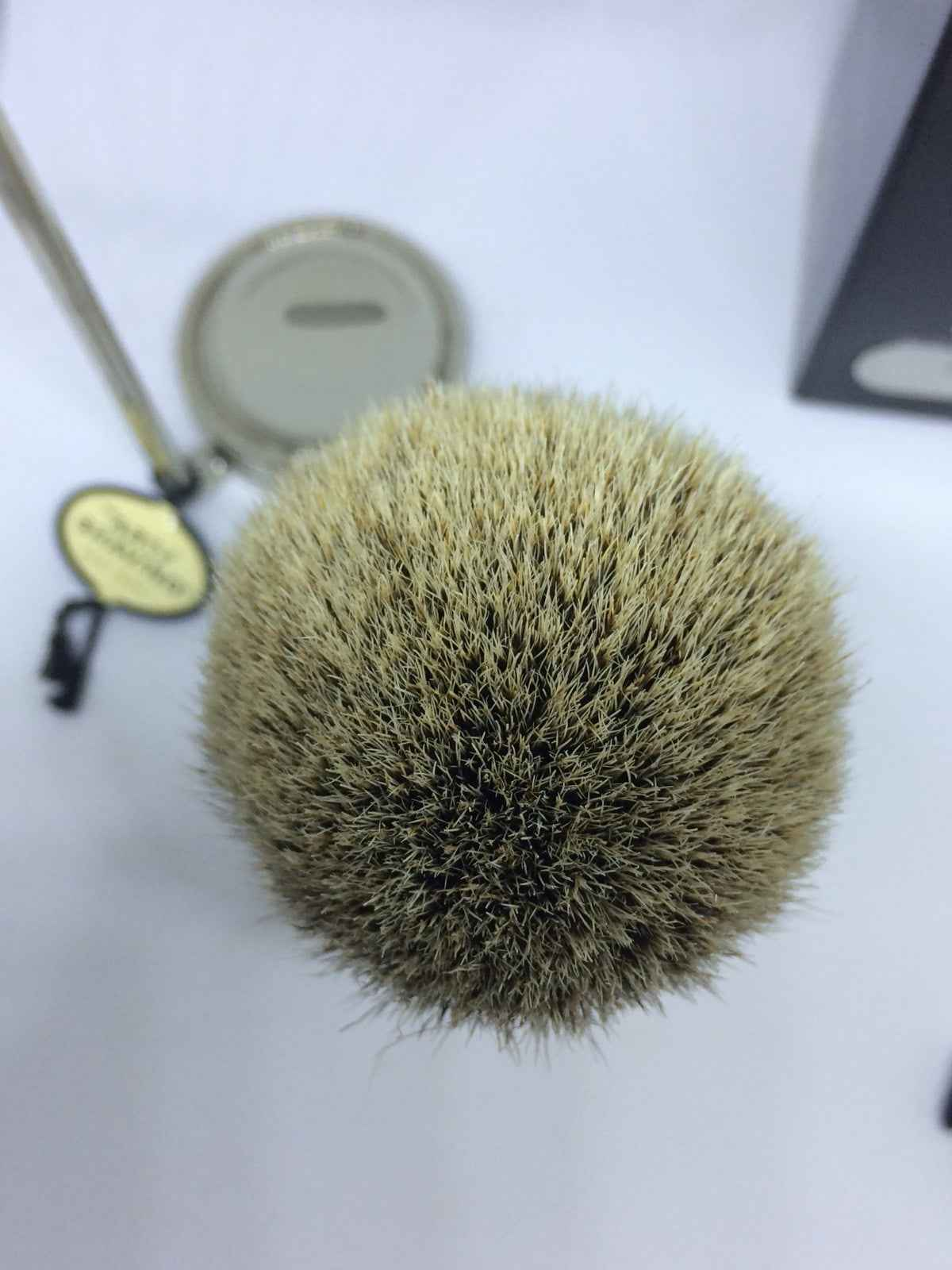 Pennello Art Of Shaving in setole morbide per una rasatura lussuosa e confortevole
