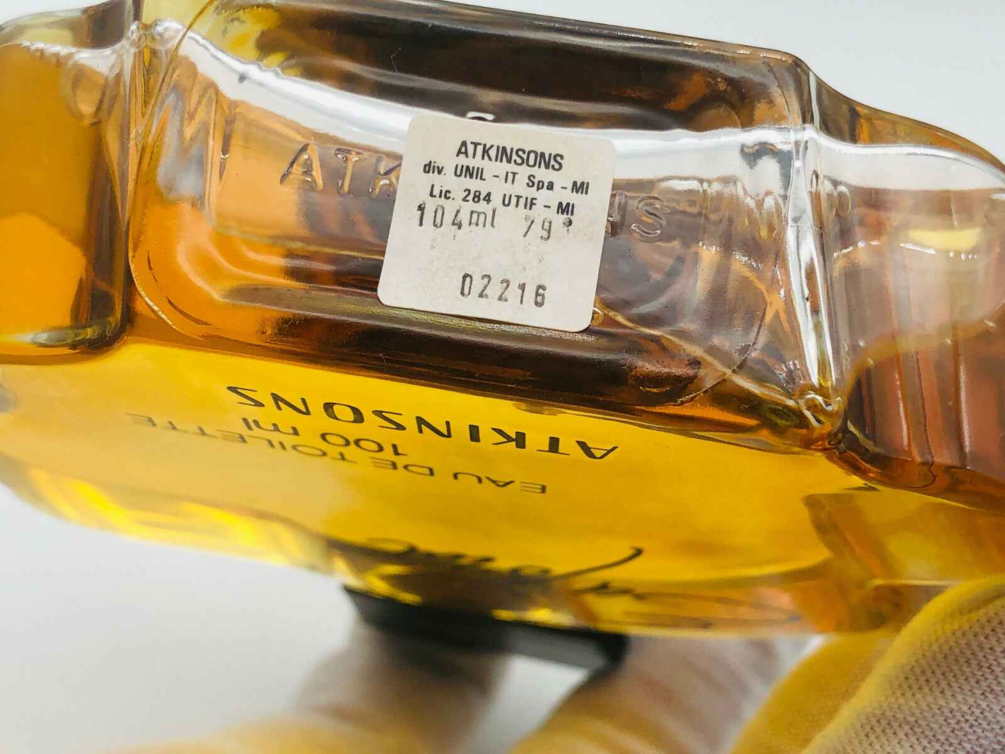 Euforia Atkinsons Vintage profumo in flacone trasparente da 104ml con etichetta chiara
