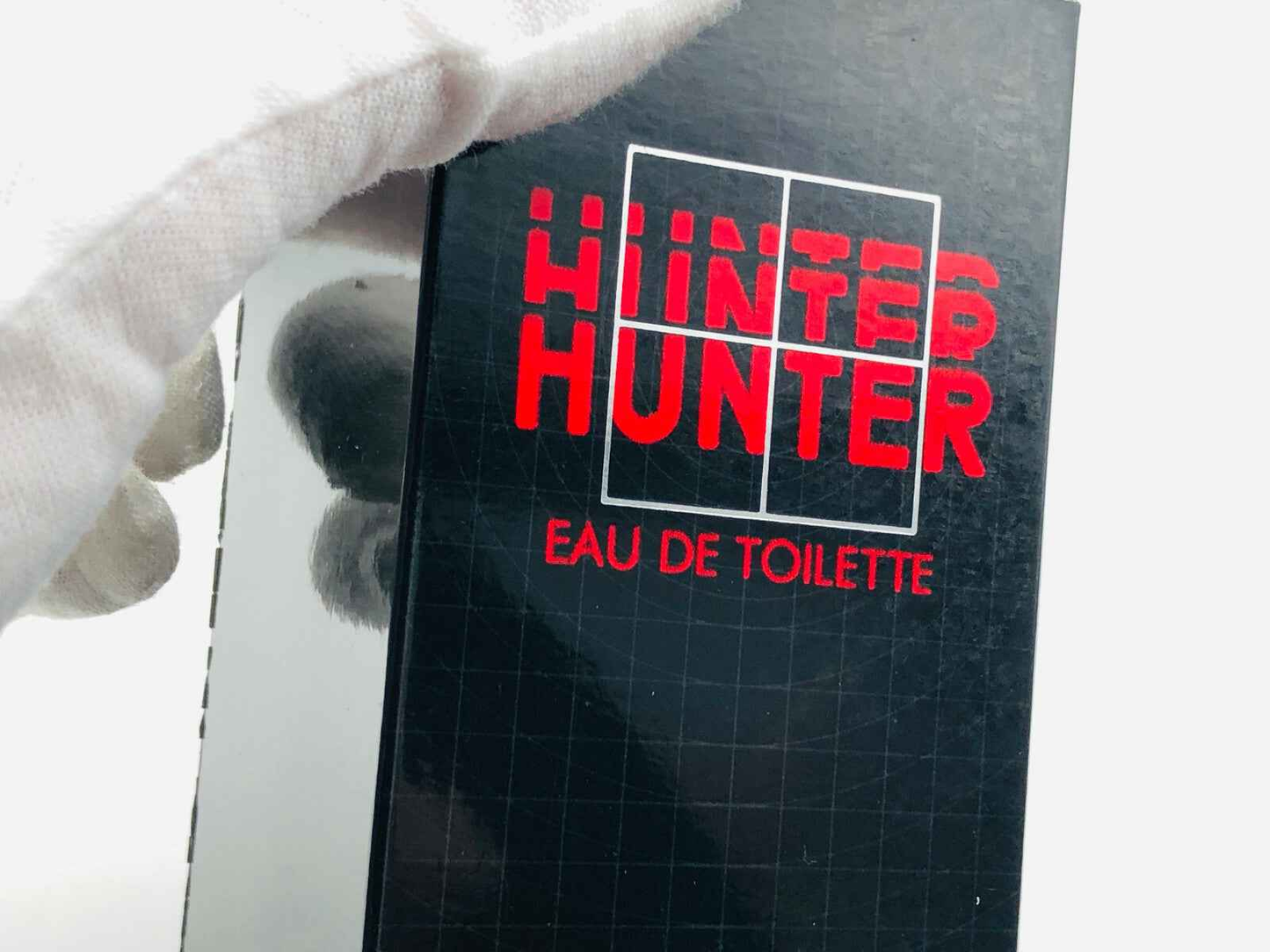 Scatola di profumo Atkinsons Hunter Eau de Toilette con design elegante e moderno