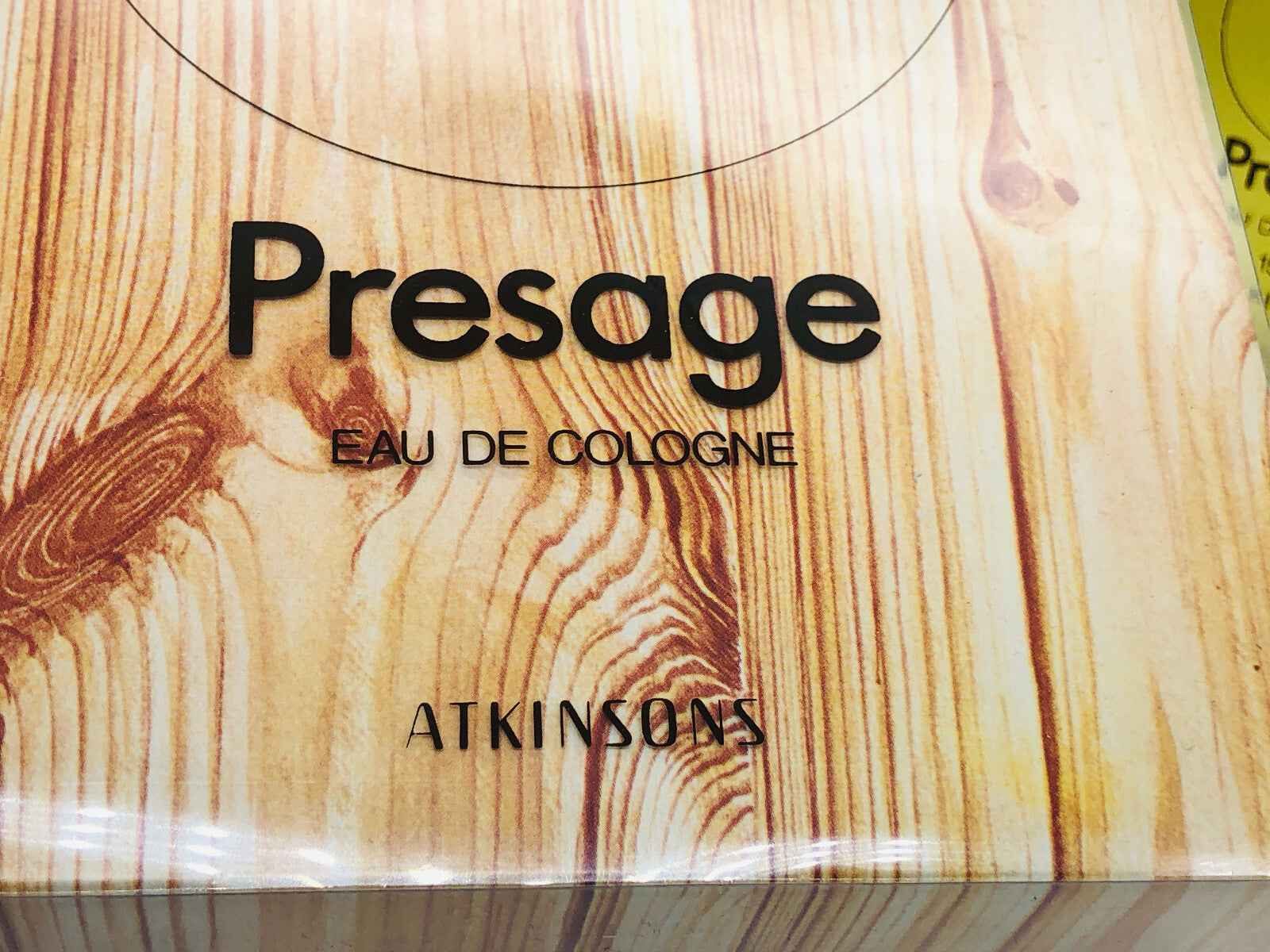 Confezione di profumo Atkinsons Presage Eau de Cologne con design in legno