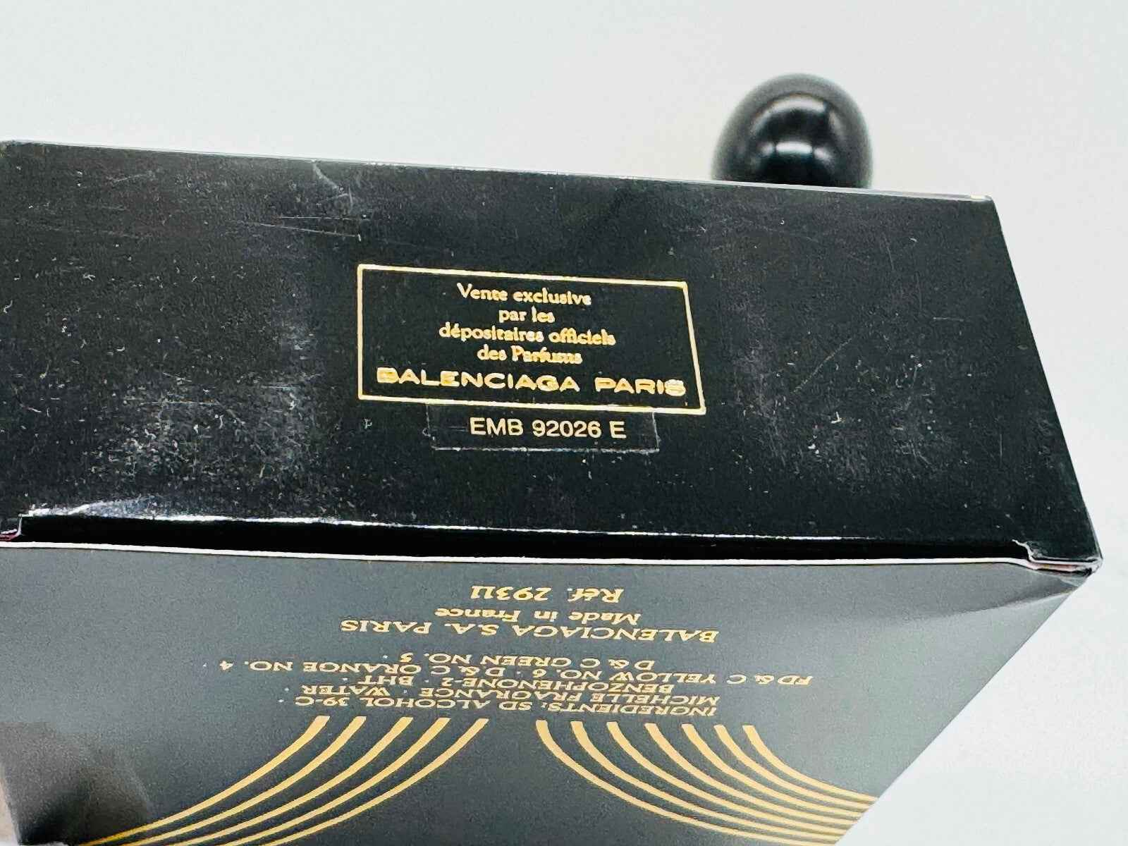 Scatola di profumo Balenciaga Michelle Vintage con logo dorato e dettagli eleganti