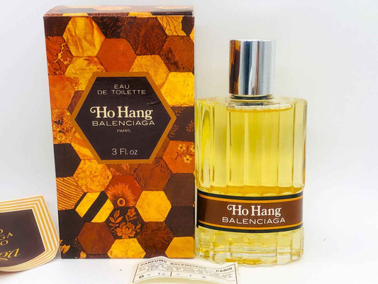 Profumo Balenciaga Ho Hang in flacone elegante da 3 oz con confezione dorata e design sofisticato