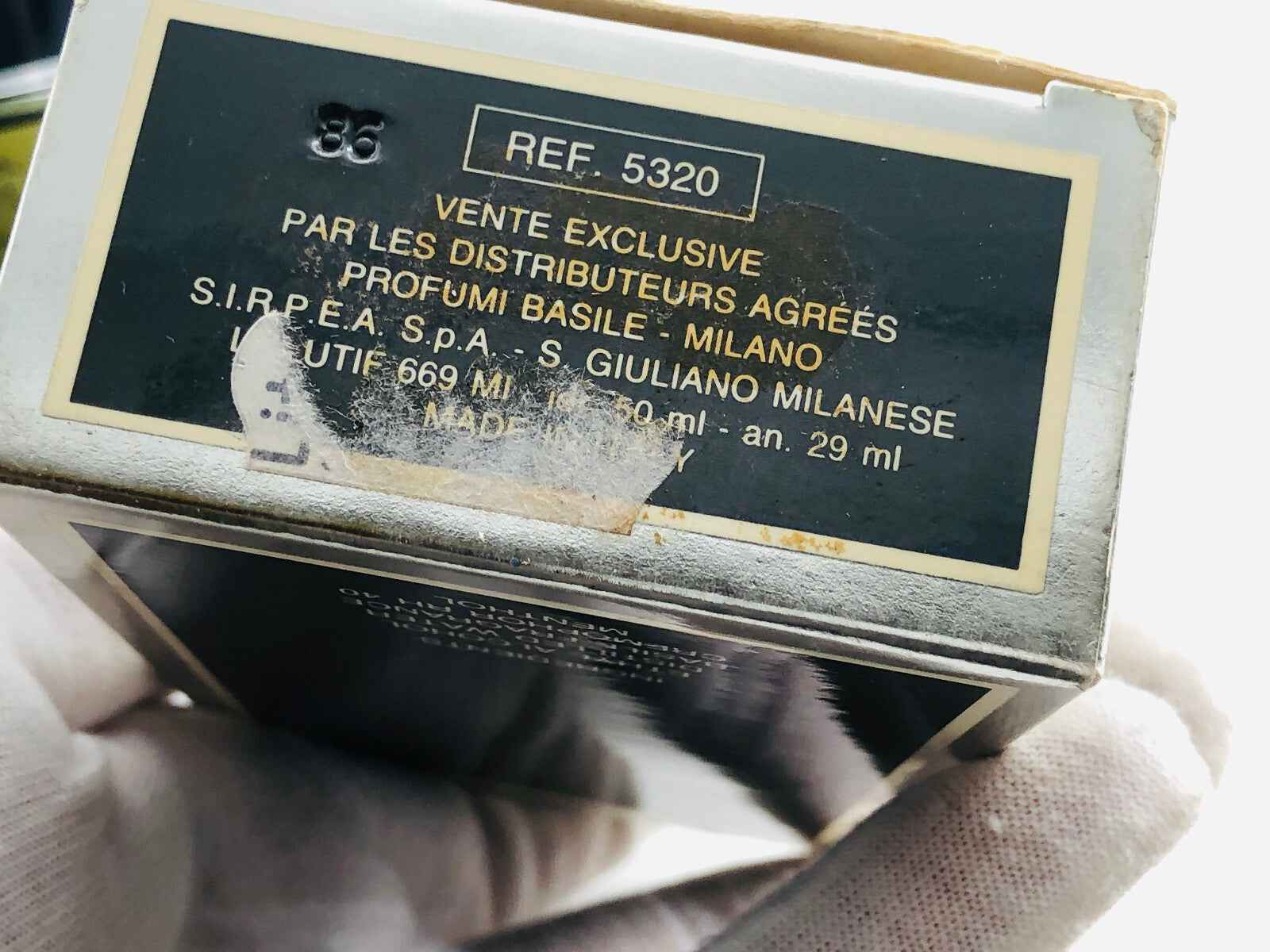 Scatola di profumo Basile Uomo Vintage con dettagli sulla vendita esclusiva e il contenuto di 29 ml