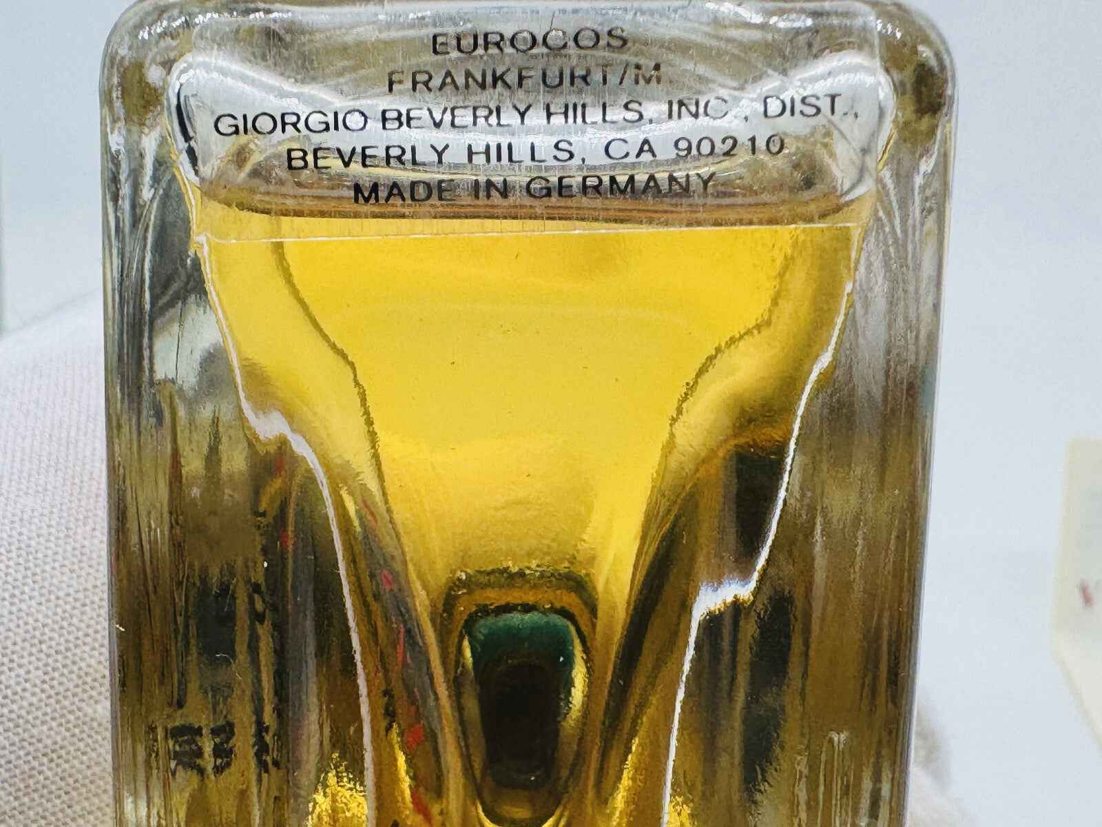 Profumo Biagiotti Venezia Uomo Vintage in bottiglia con design elegante e colore ambrato