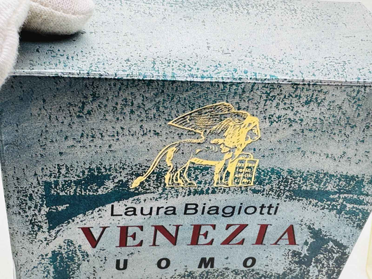 Scatola di profumo Biagiotti Venezia Uomo Vintage con design classico e logo dorato