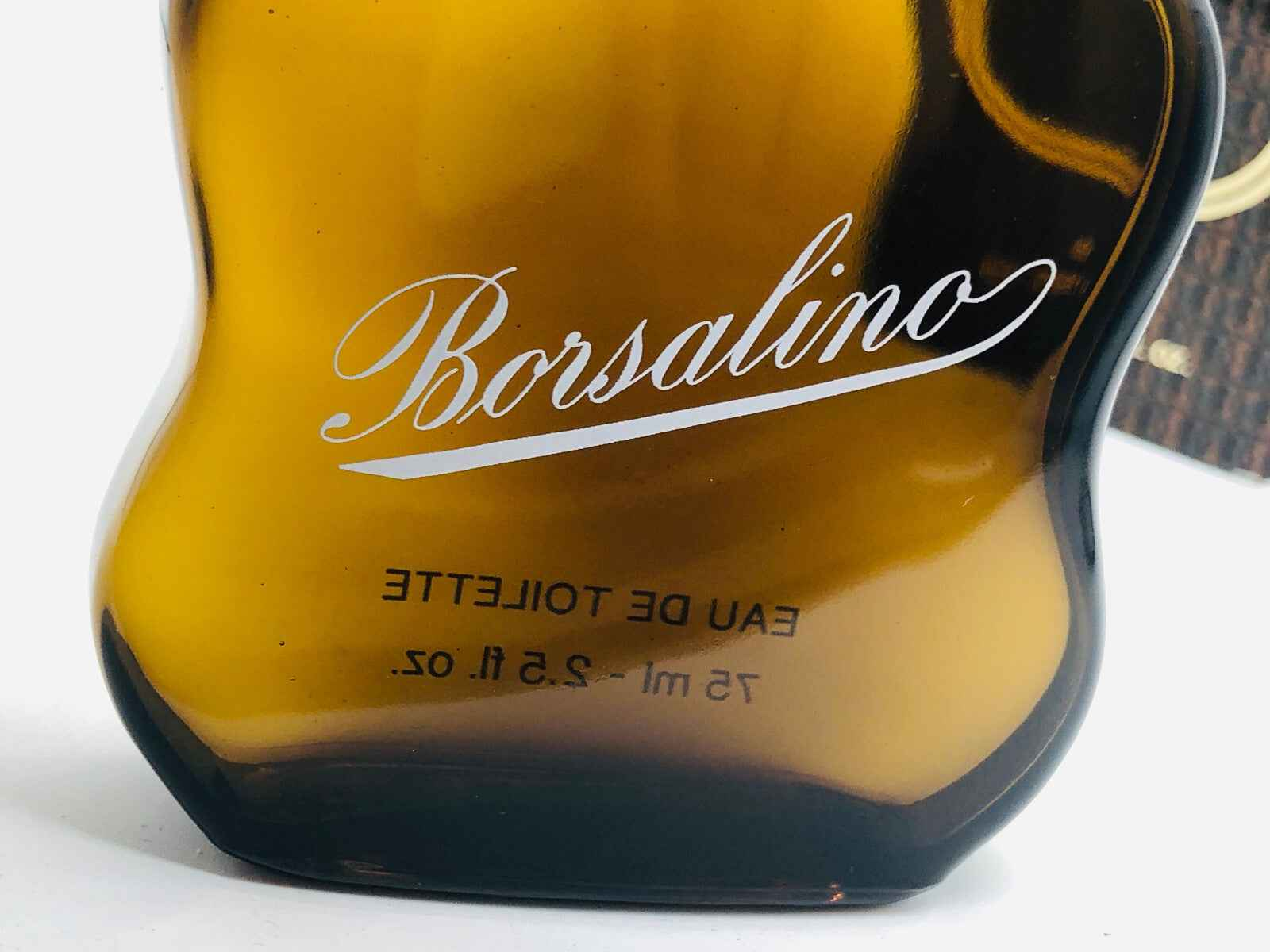 Bottiglia di profumo Borsalino Pour Homme Vintage da 75 ml con design elegante e qualità superiore