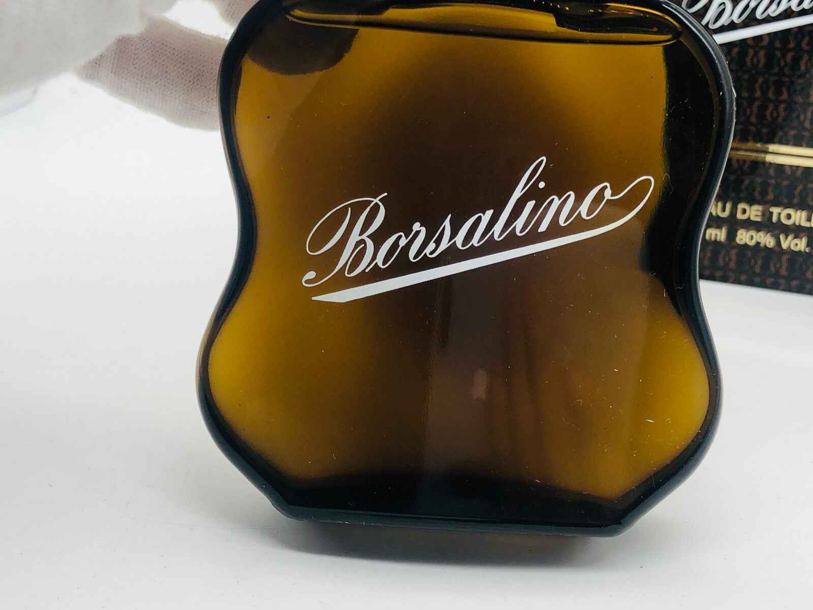 Flacone di profumo Borsalino pour homme in vetro marrone con logo elegante