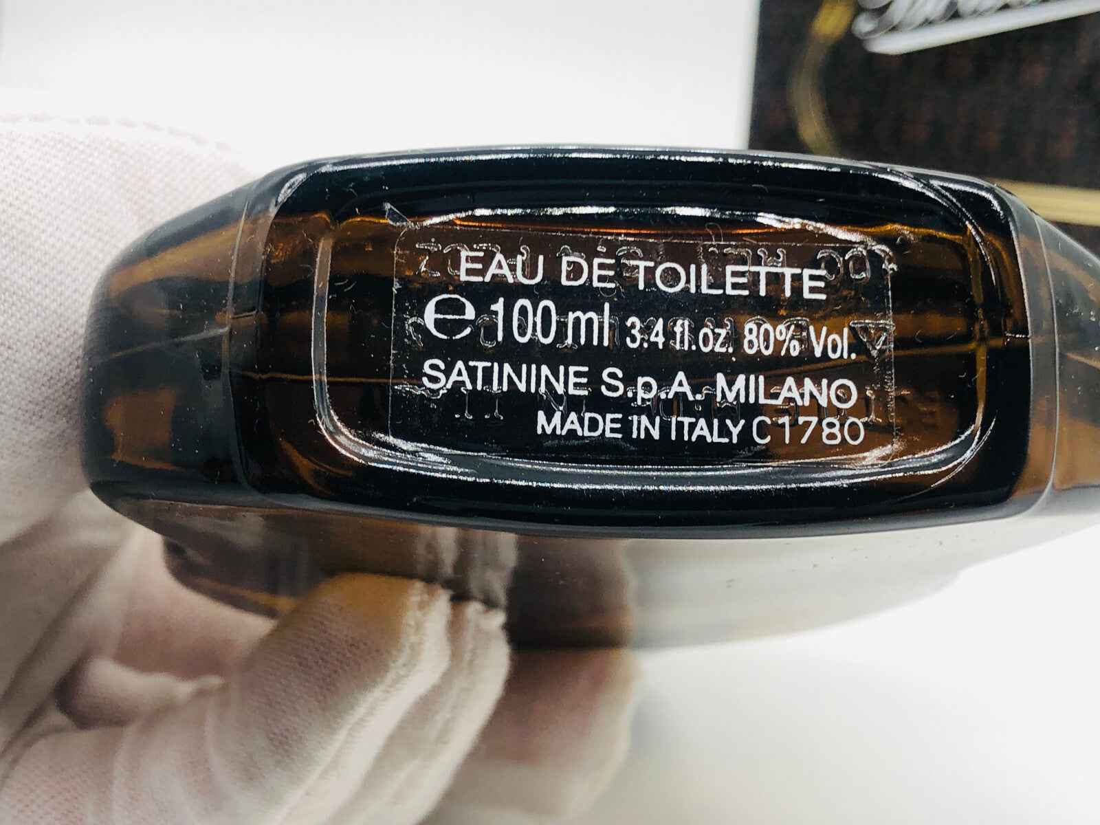 Bottiglia di Eau de Toilette Profumo Borsalino pour homme da 100 ml con design elegante