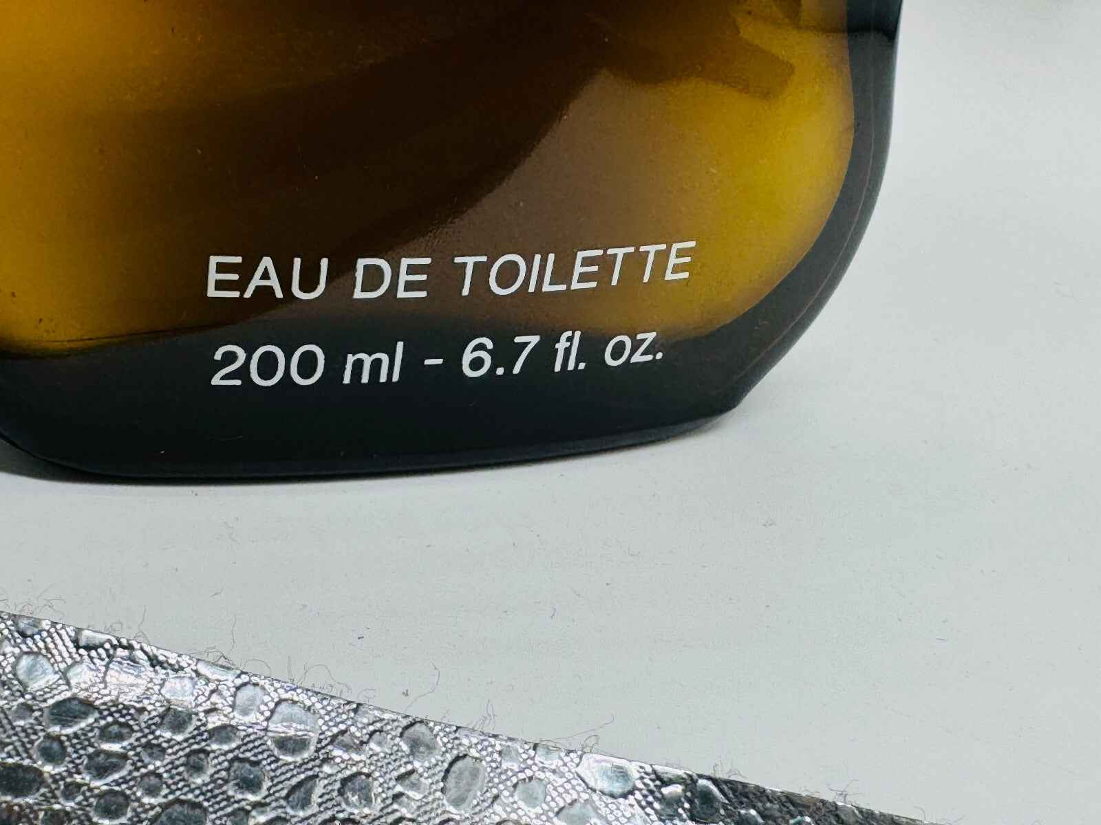 Flacone di Eau de Toilette da 200 ml di profumo Borsalino Uomo Vintage con design elegante