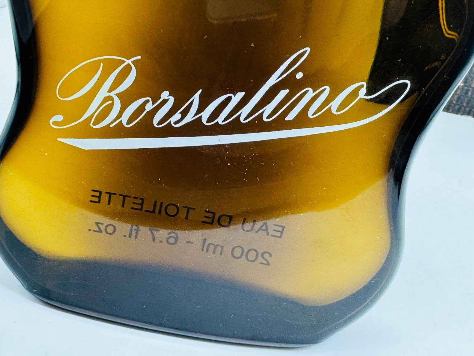 Flacone di profumo Borsalino Uomo Vintage con design elegante e originale