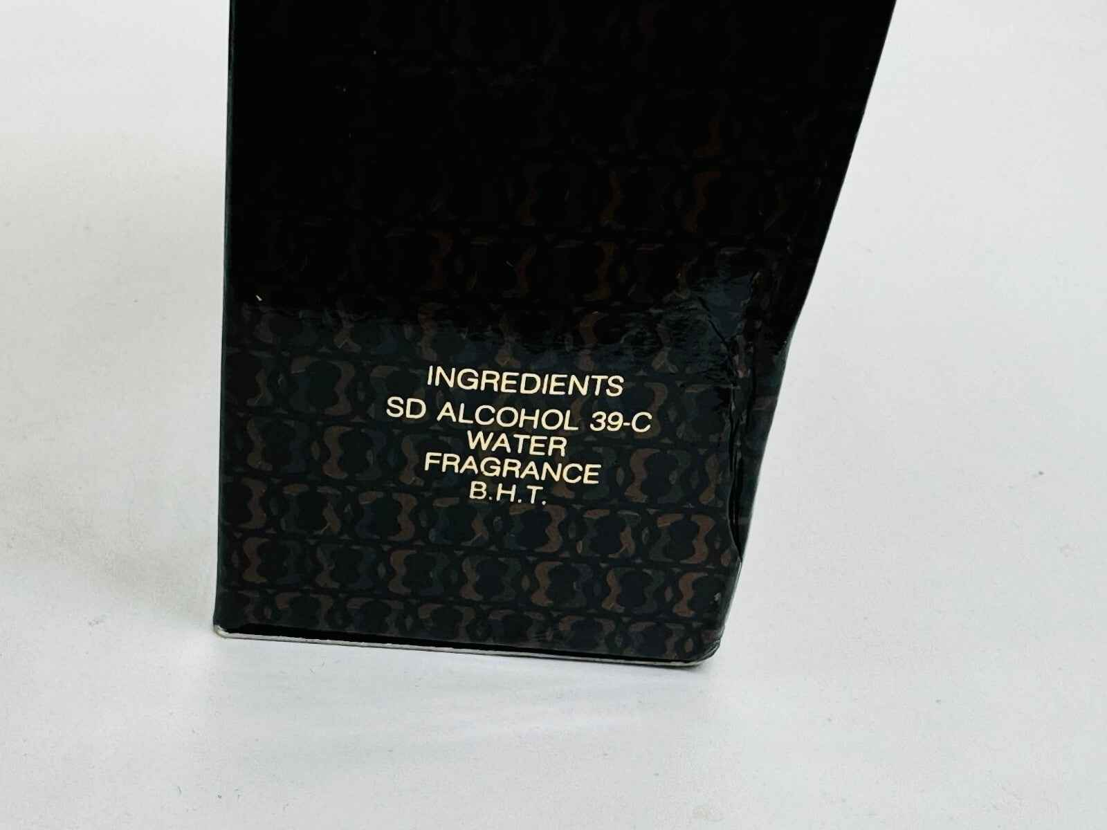 Scatola di profumo Borsalino Uomo Vintage con ingredienti elencati sul lato