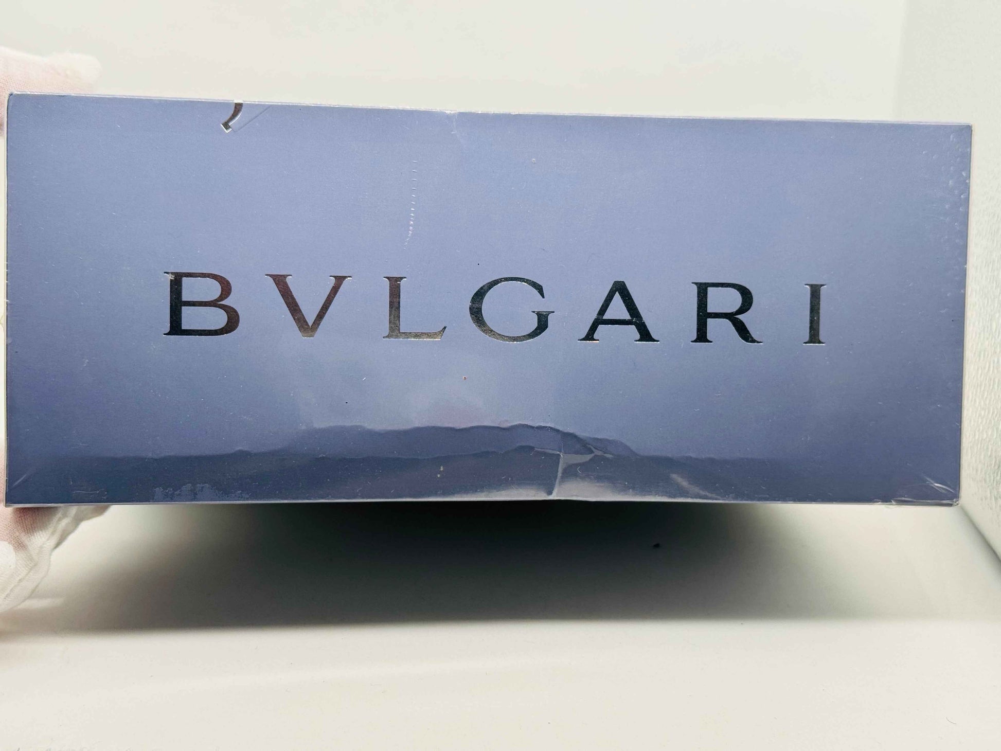 Scatola di Bulgari Pour Homme Vintage con logo BVLGARI scritto elegantemente