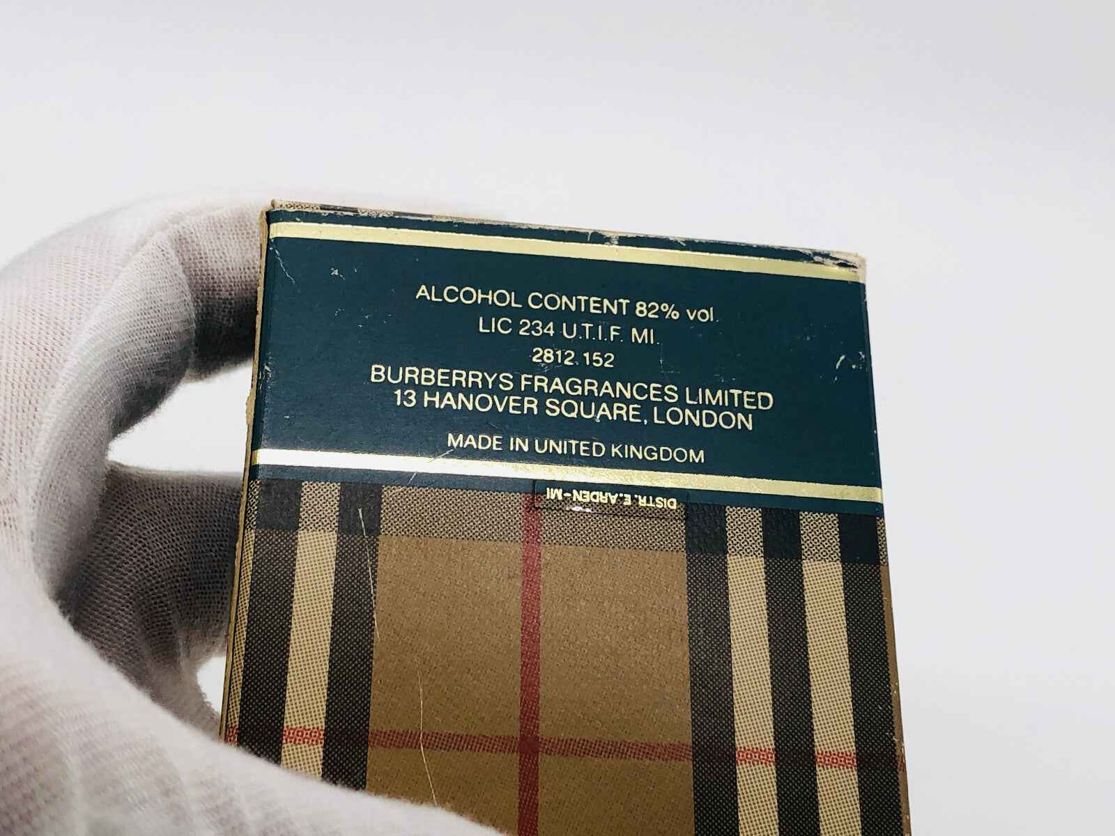 Scatola di profumo Burberrys For Men Vintage con design tartan e dettagli di produzione