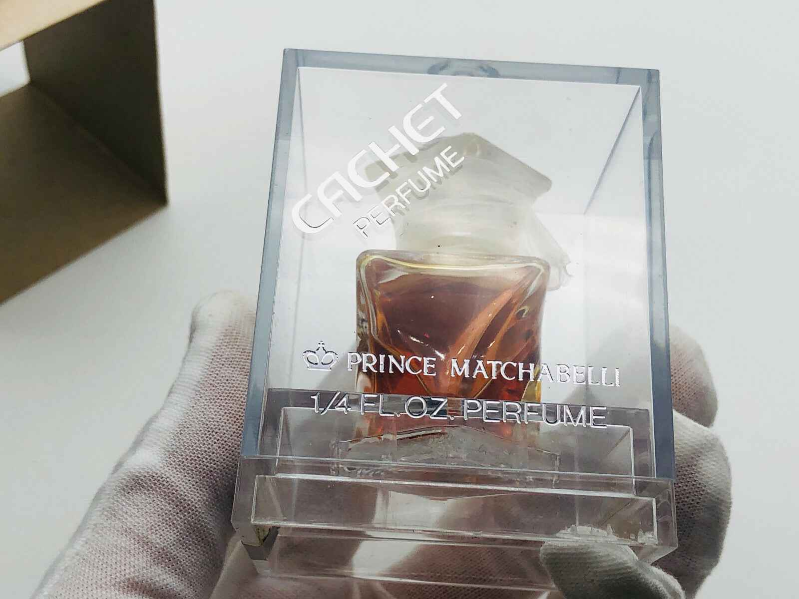 Profumo Cachet Prince Matchabelli in flacone trasparente con etichetta elegante