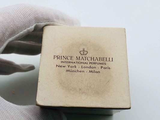 Scatola di profumo Cachet Prince Matchabelli con logo e città internazionali stampati