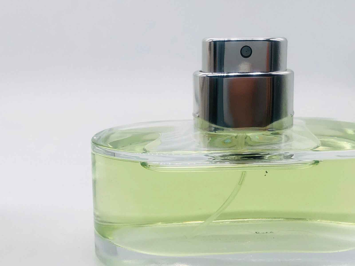 Profumo Must Pour Homme Cartier Vintage in bottiglia trasparente con spruzzatore elegante