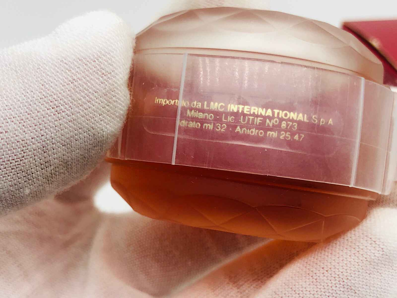 Barattolo vintage di profumo Panthere Cartier Parfum con design elegante e raffinato