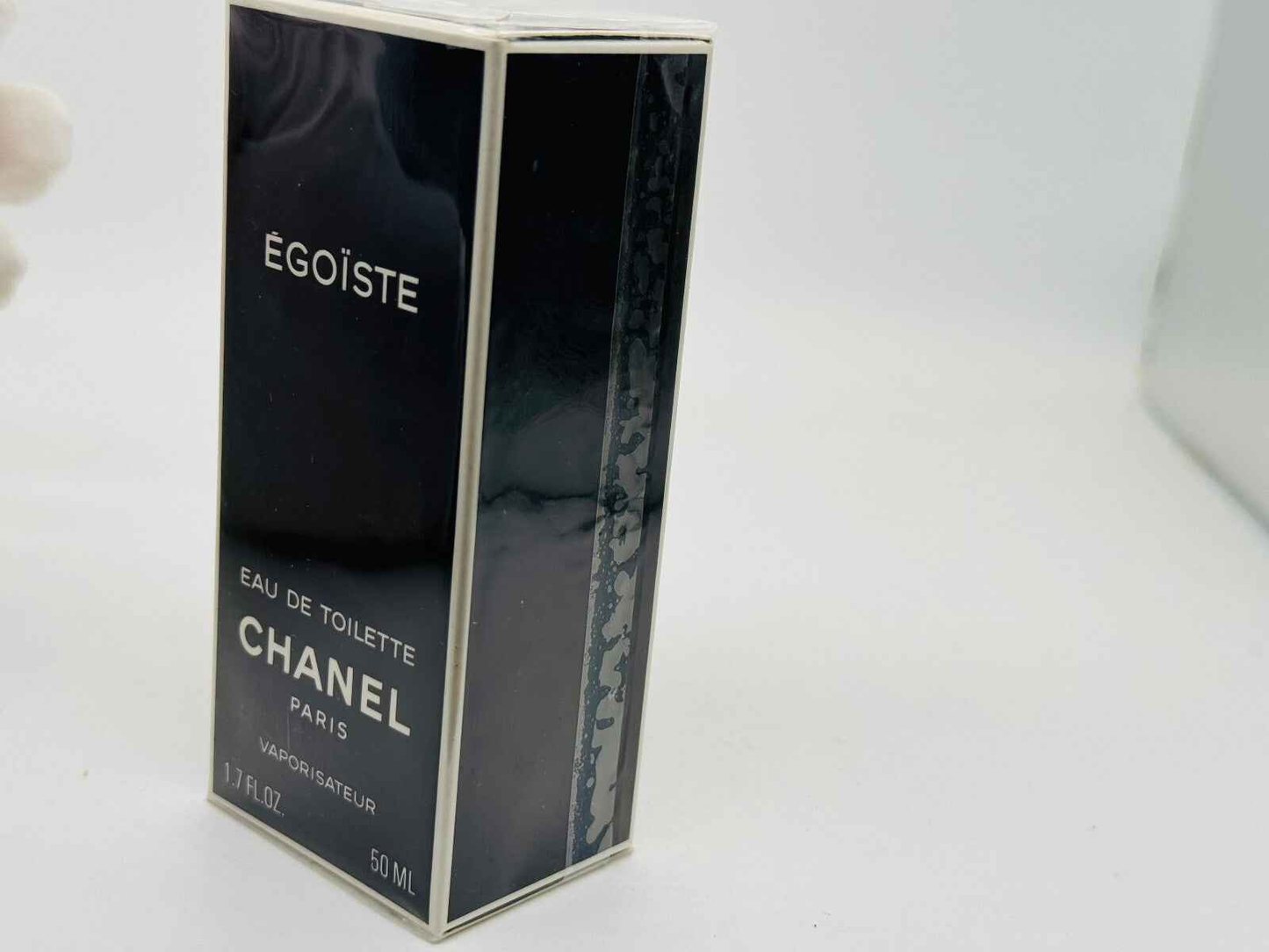 Confezione di profumo Egoiste Chanel Vintage in bottiglia da 50 ml, eleganza e raffinatezza