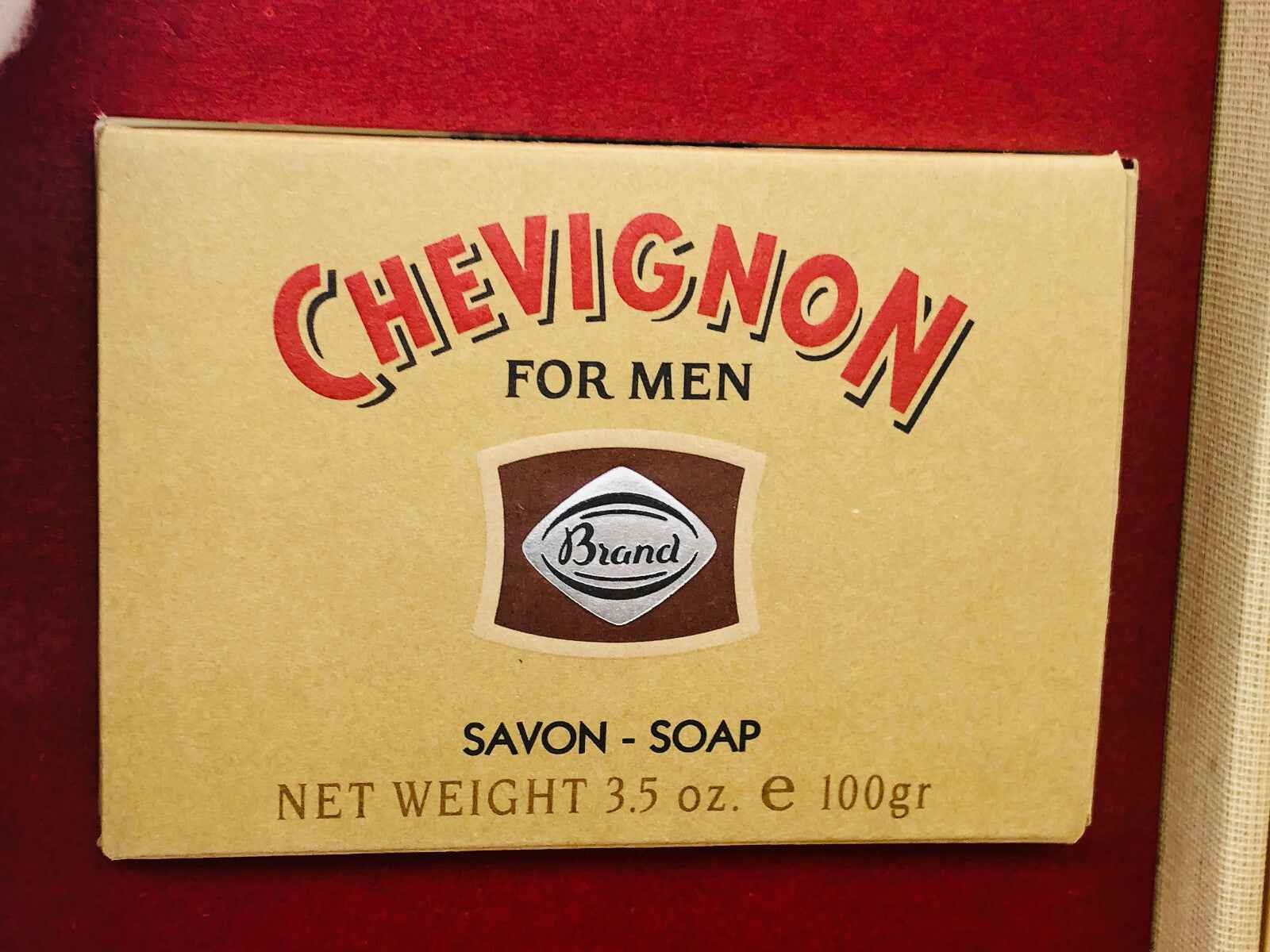 Savon Chevignon per uomini in confezione vintage, profumo Chevignon Vintage incluso