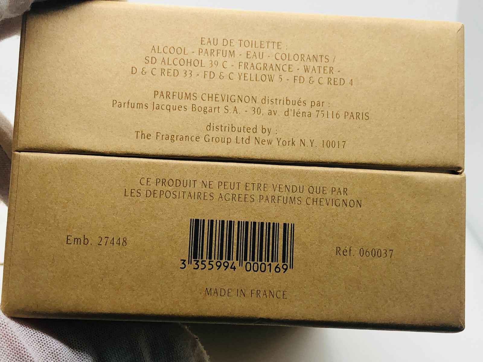 Confezione del profumo Chevignon Vintage con dettagli sulla composizione e distribuzione.