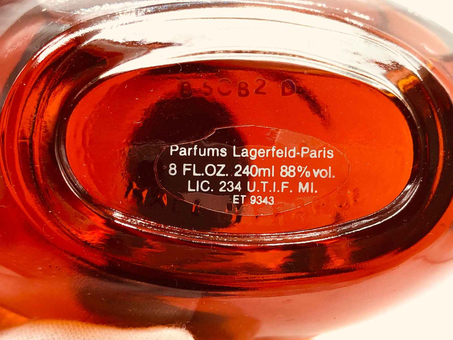 Flacone di profumo vintage Karl Lagerfeld da 240ml con etichetta Parfums Lagerfeld-Paris, Chloé Karl Lagerfeld Vintage