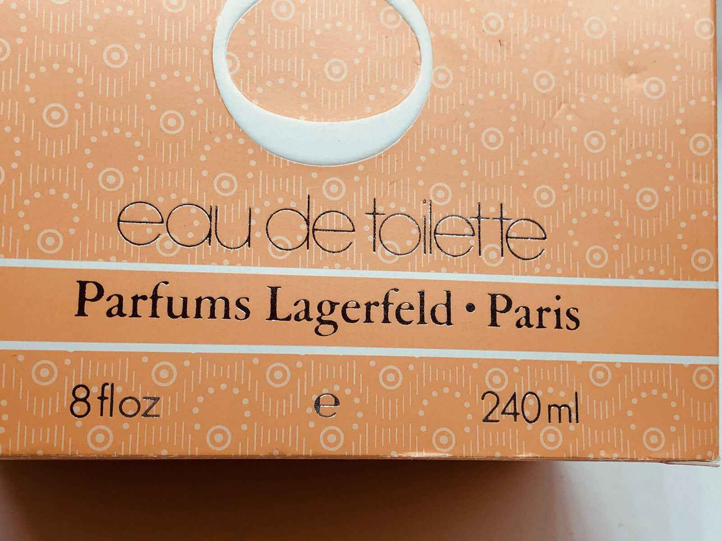 Scatola di profumo Chloe Karl Lagerfeld Vintage da 240 ml con design elegante e classico