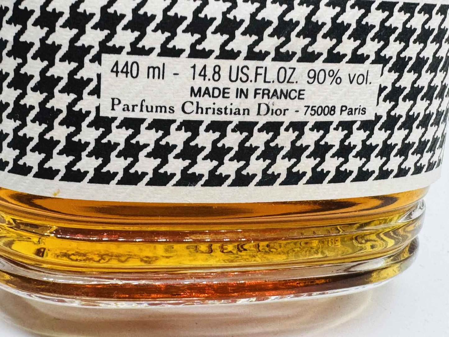 Bottiglia di Profumo Diorella Vintage di Christian Dior con etichetta elegante e design distintivo