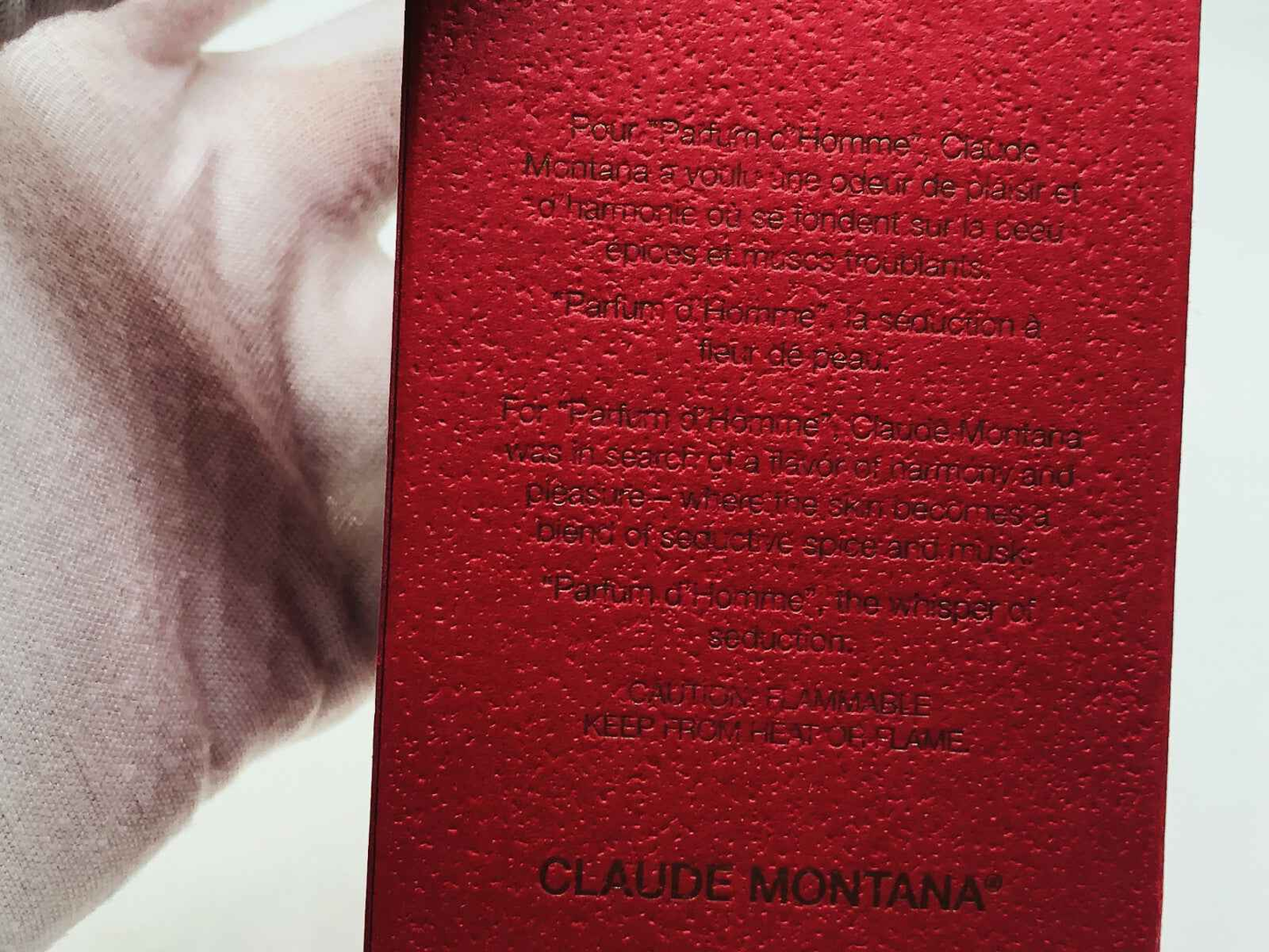 Scatola di Claude Montana Parfum Homme con testo informativo su fragranza e conservazione