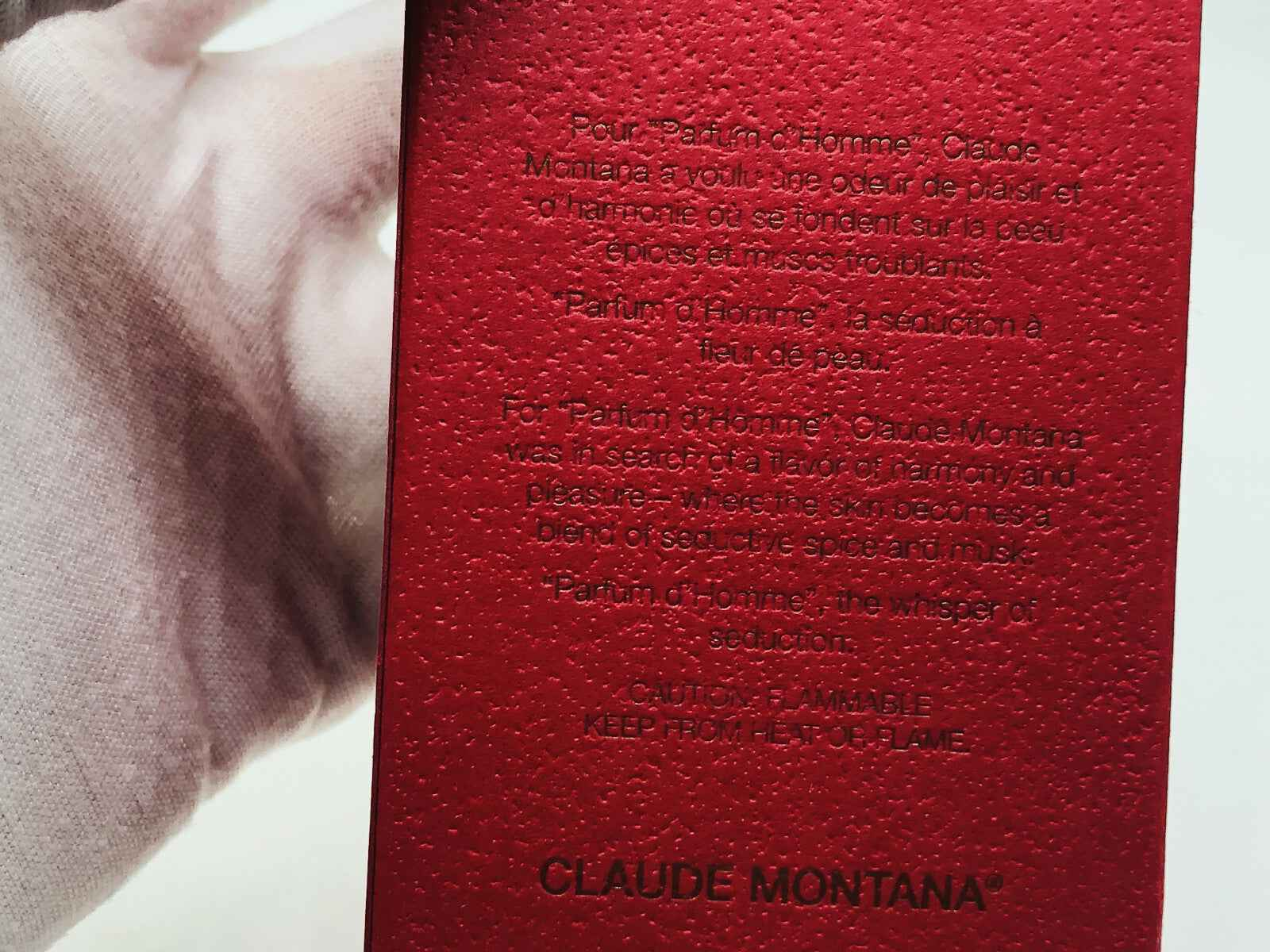 Scatola di Claude Montana Parfum Homme con testo informativo su fragranza e conservazione