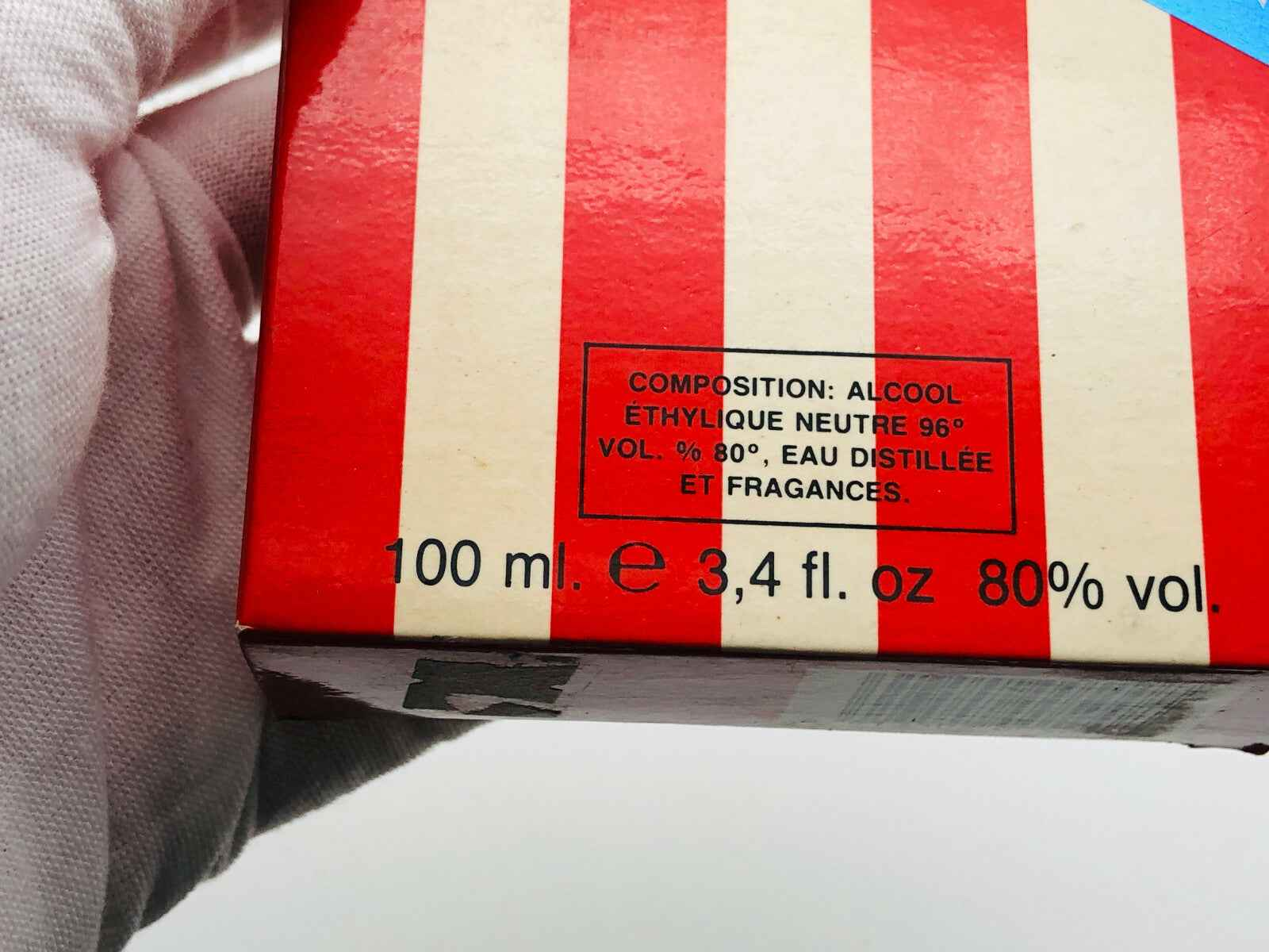 Scatola del Profumo Codibel Vintage con etichetta dettagliata e design a strisce rosse e bianche