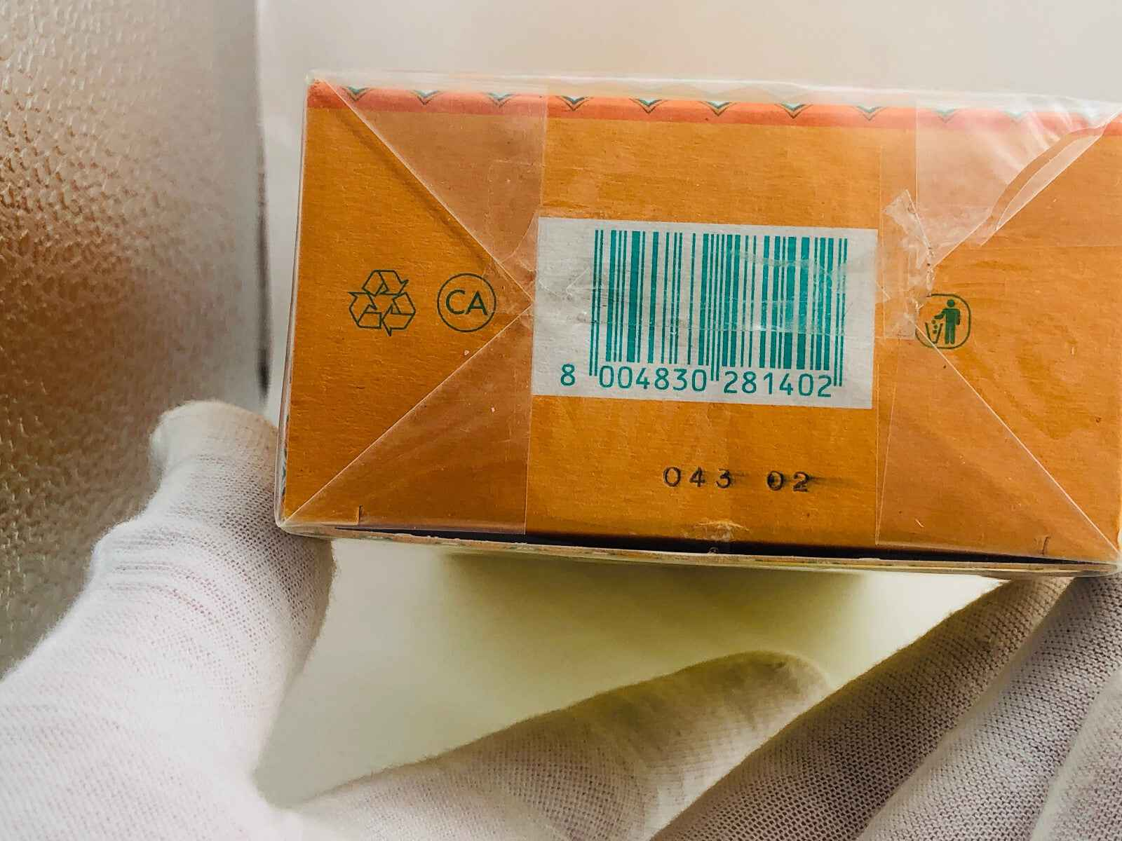 Scatola di profumo Comin Country Diva con codice a barre e dettagli del prodotto sul retro