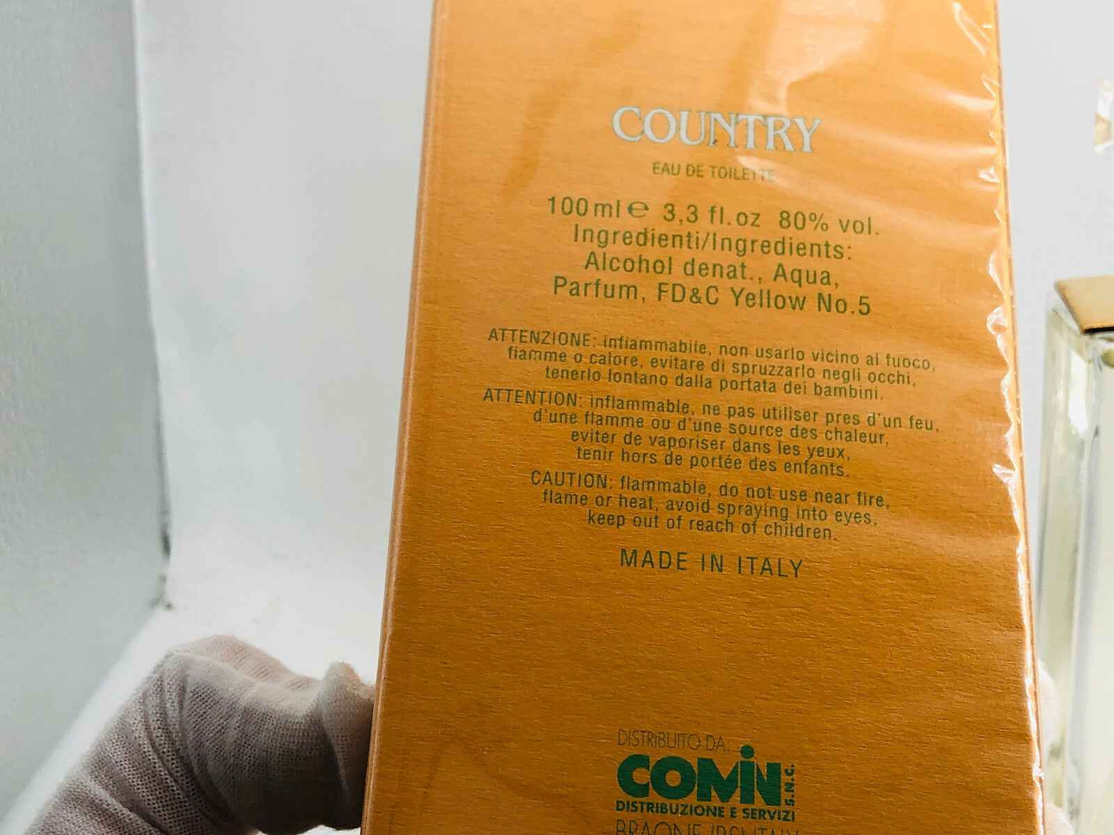 Flacone di profumo Comin Country Diva da 100 ml con ingredienti e avvertenze sul retro