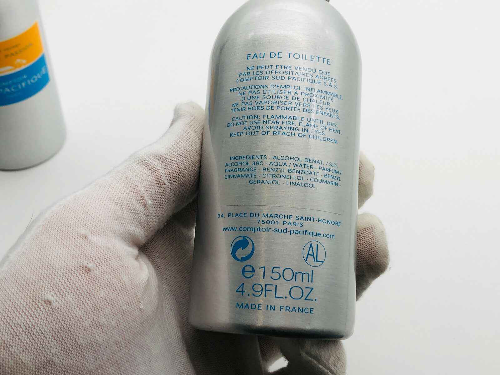 Flacone di eau de toilette Comptoir Sud Pacifique Vanille da 150 ml con ingredienti sul retro