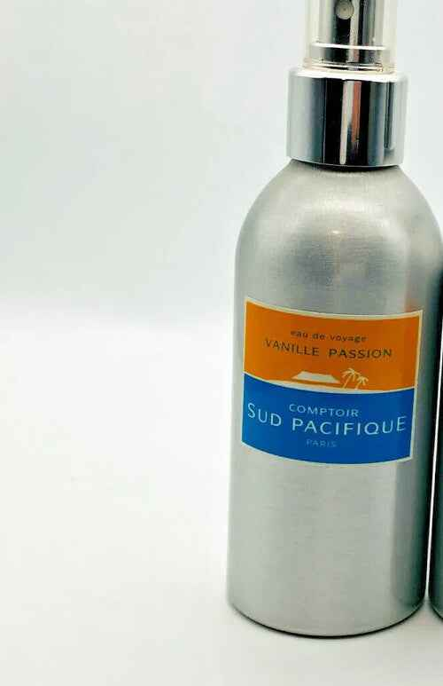 Profumo Comptoir Sud Pacifique Vanille Passione in flacone spray elegante e moderno