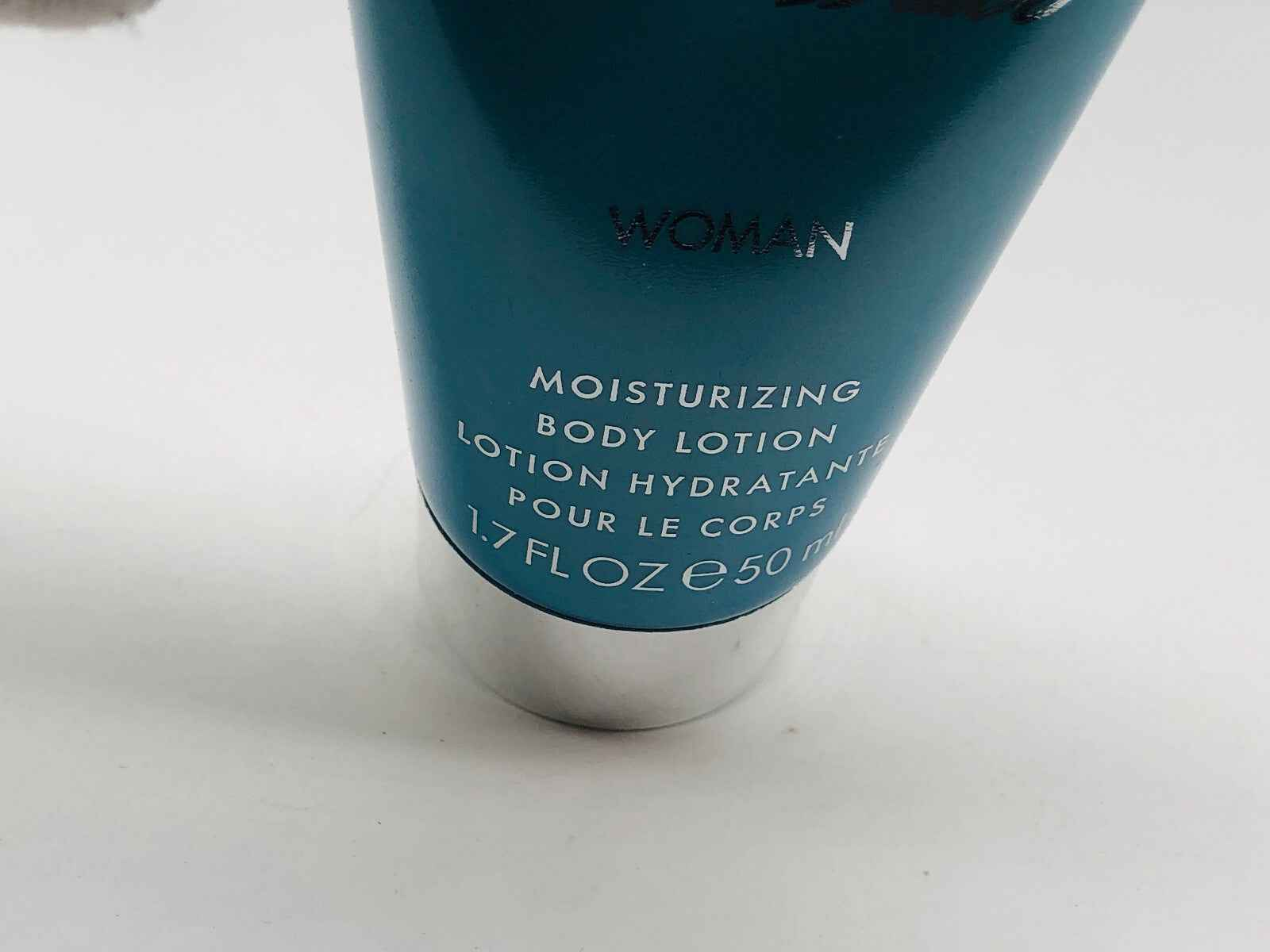 Lotion idratante per il corpo Davidoff Woman in tubo da 50 ml per una pelle morbida