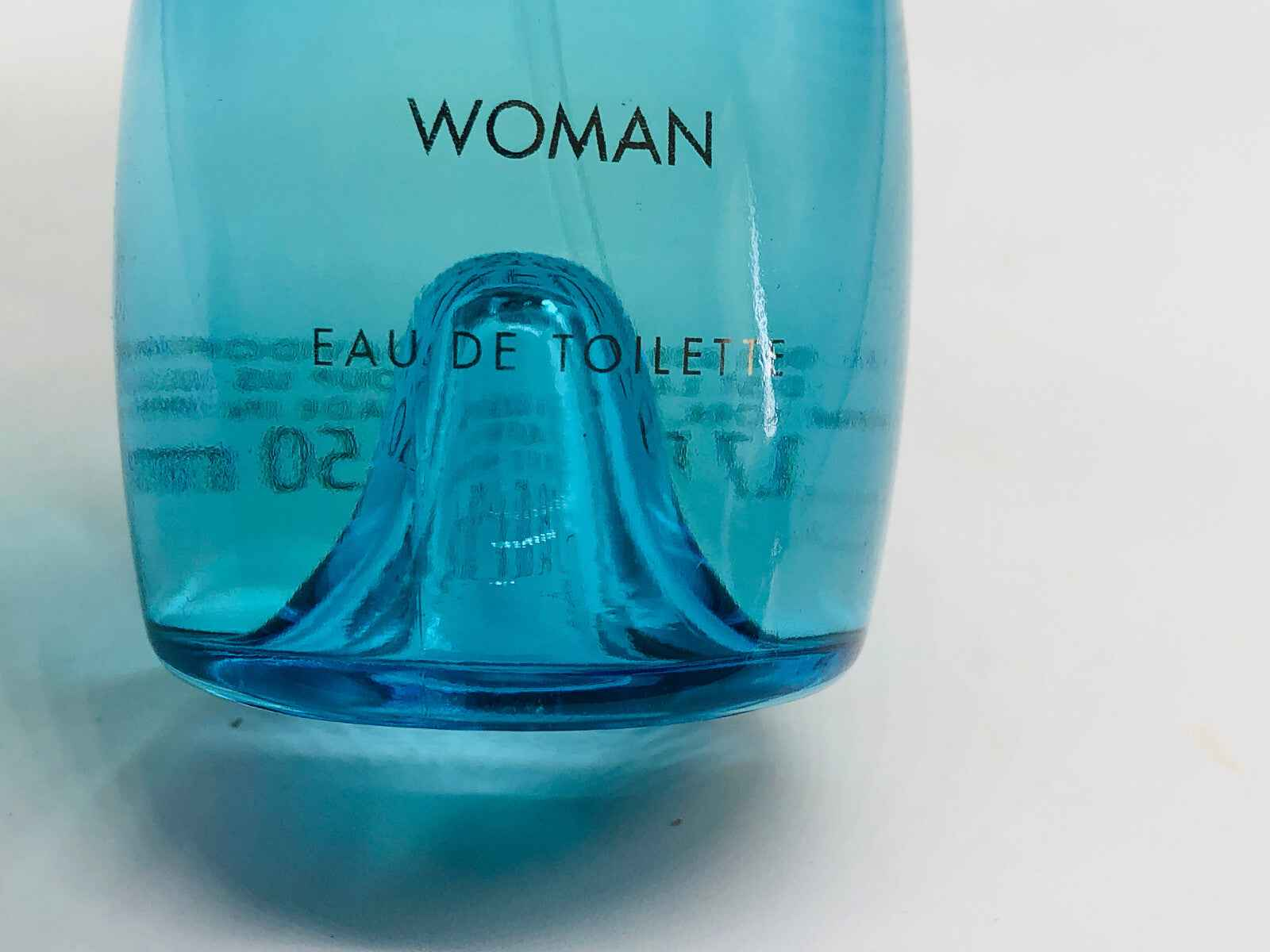 Flacone di profumo Davidoff Cool Water Femme con etichetta Eau de Toilette vintage