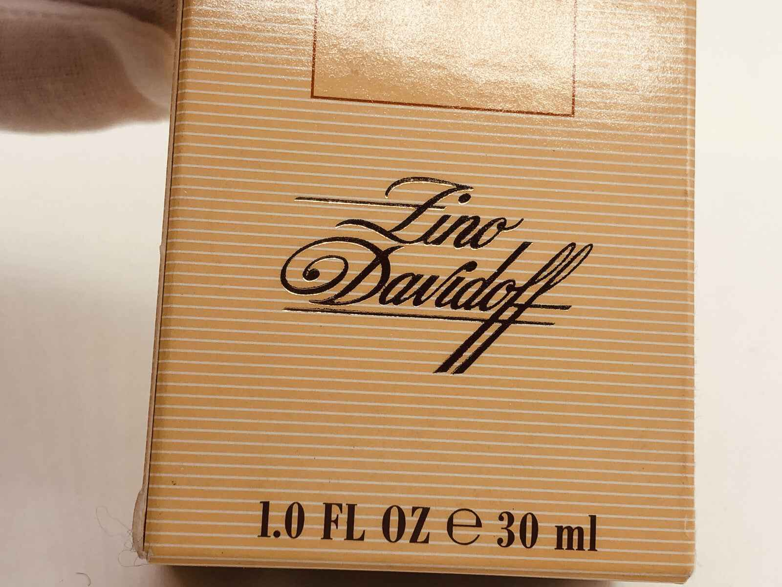 Scatola del Profumo Zino Davidoff Vintage da 30 ml con design elegante e dettagli classici