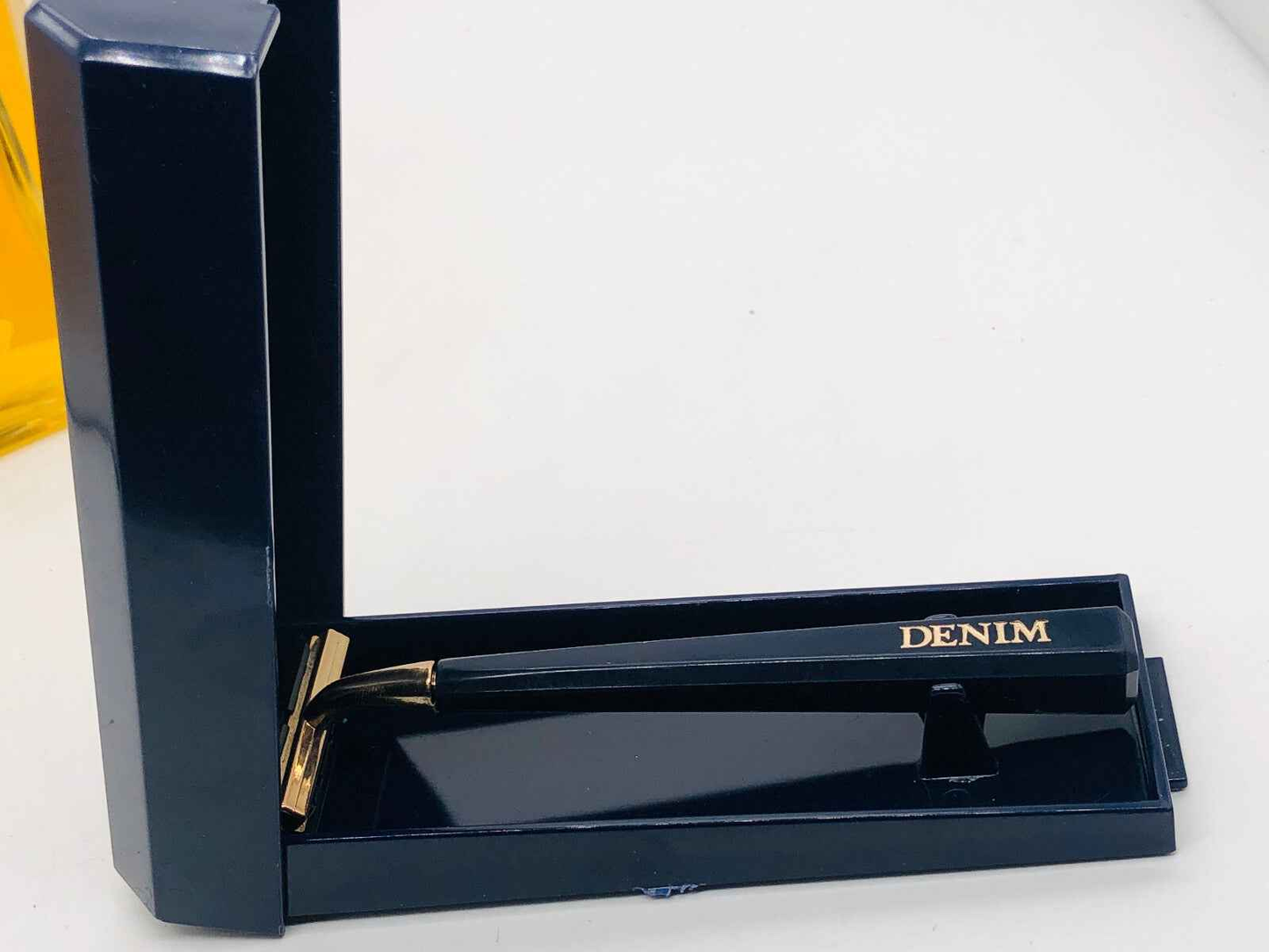 Rasoi e accessori con il profumo Denim Original Vintage in confezione elegante