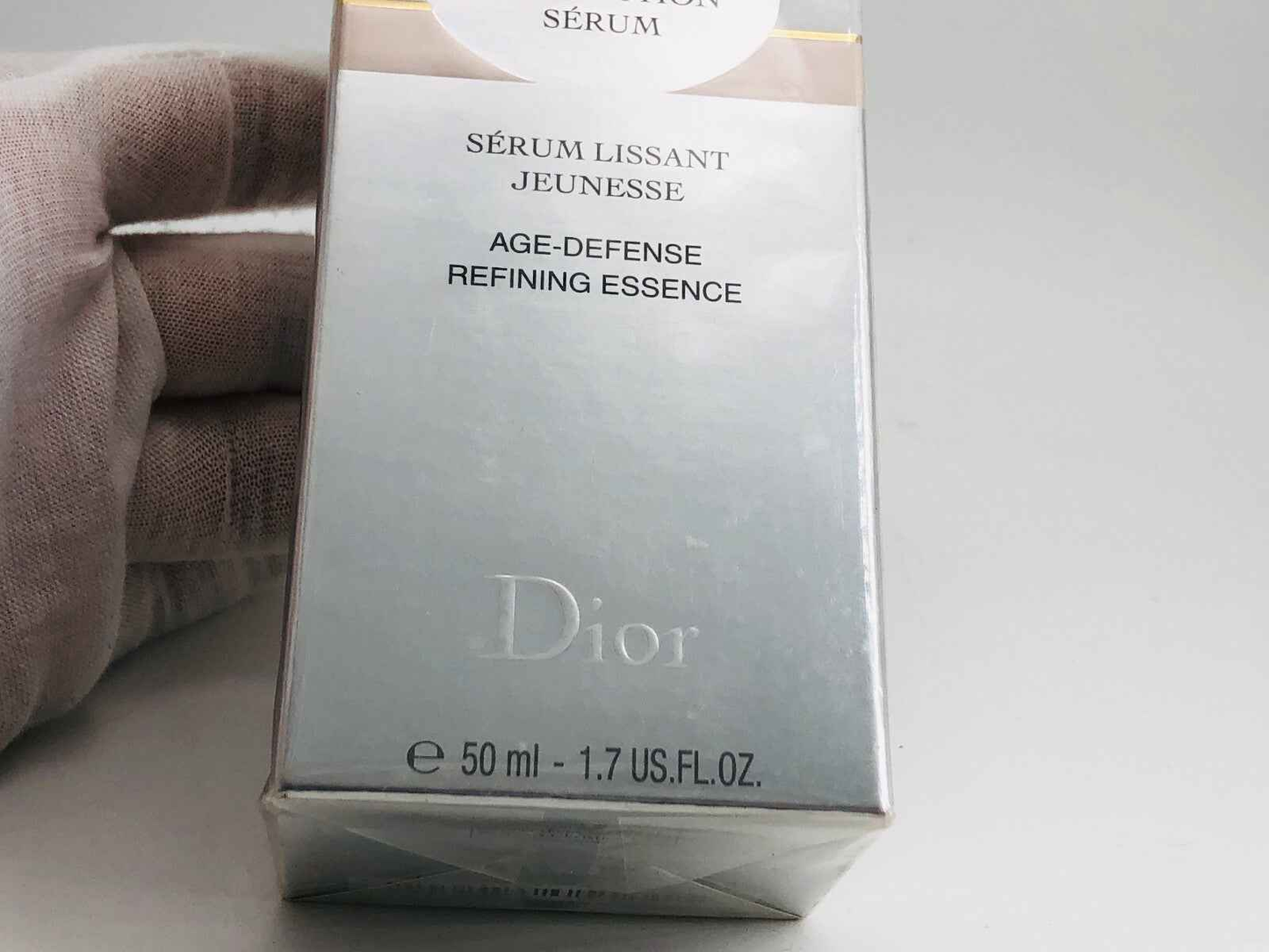 Flacone di siero Christian Dior Capture, 50 ml, per una pelle giovane e liscia con essenza ristrutturante