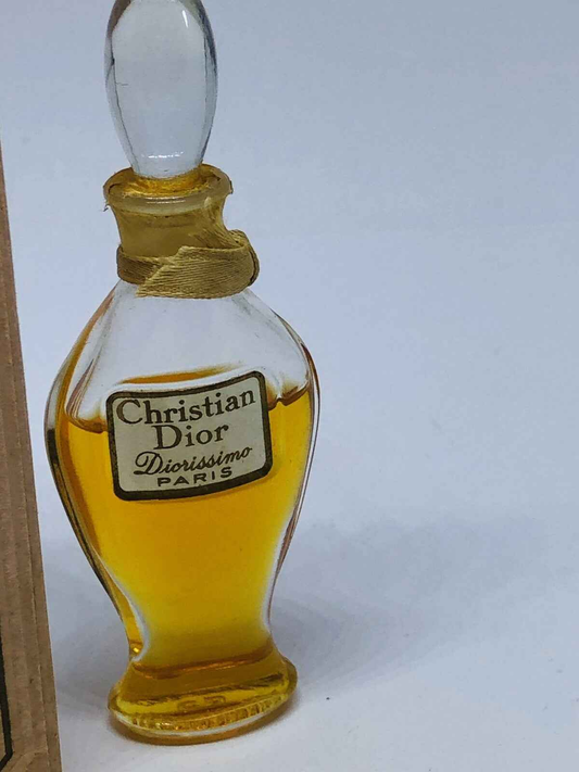 Bottiglia di profumo Dior Diorissimo Amphore in vetro con etichetta Christian Dior
